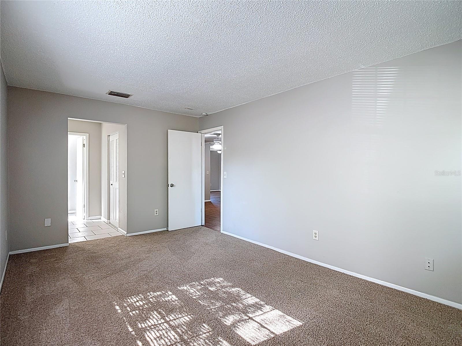 Image 26 of 55 For 11225 Taft Lane