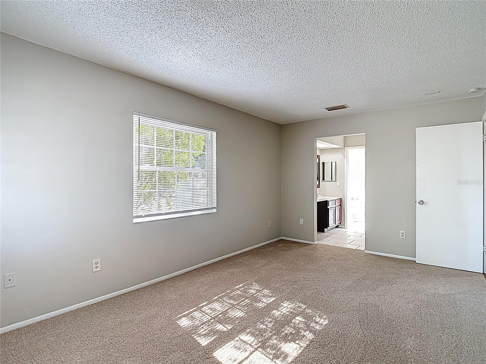 Image 27 of 55 For 11225 Taft Lane