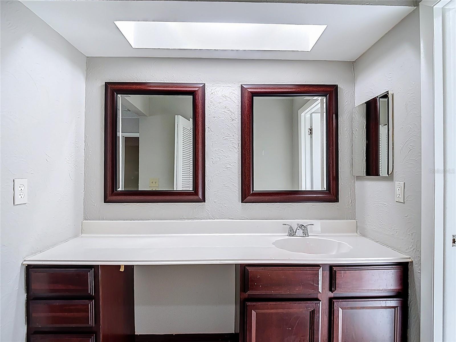 Image 29 of 55 For 11225 Taft Lane