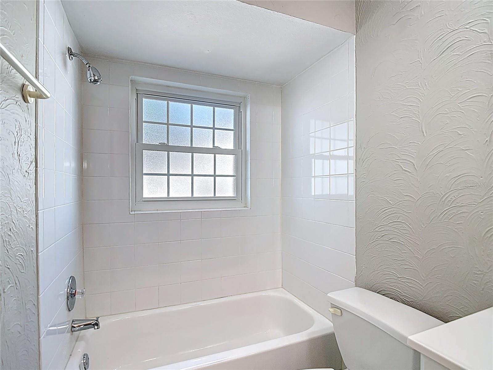 Image 43 of 55 For 11225 Taft Lane