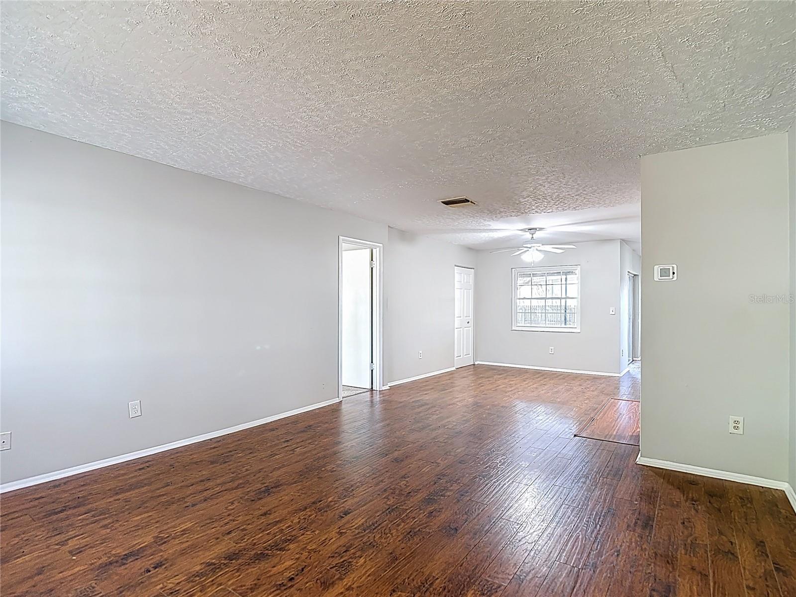 Image 7 of 55 For 11225 Taft Lane