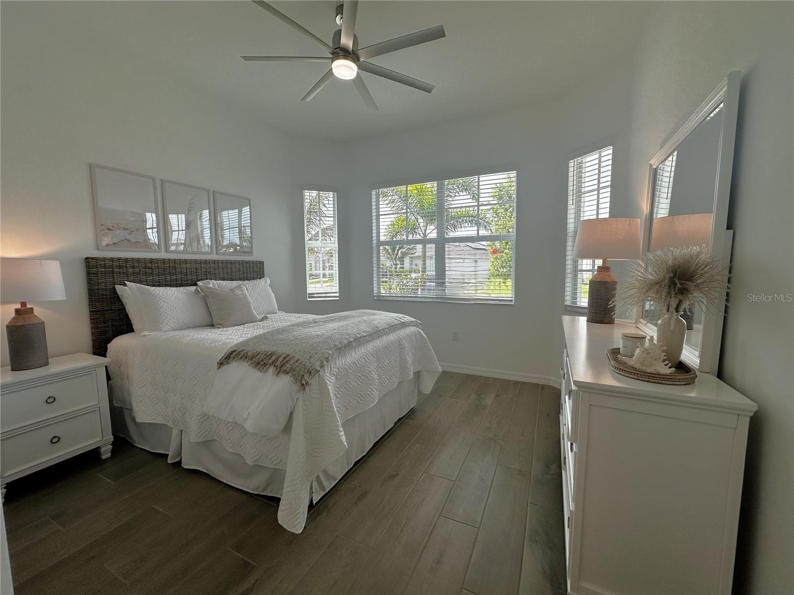 Image 25 of 75 For 14897 Cherry Blossom Way