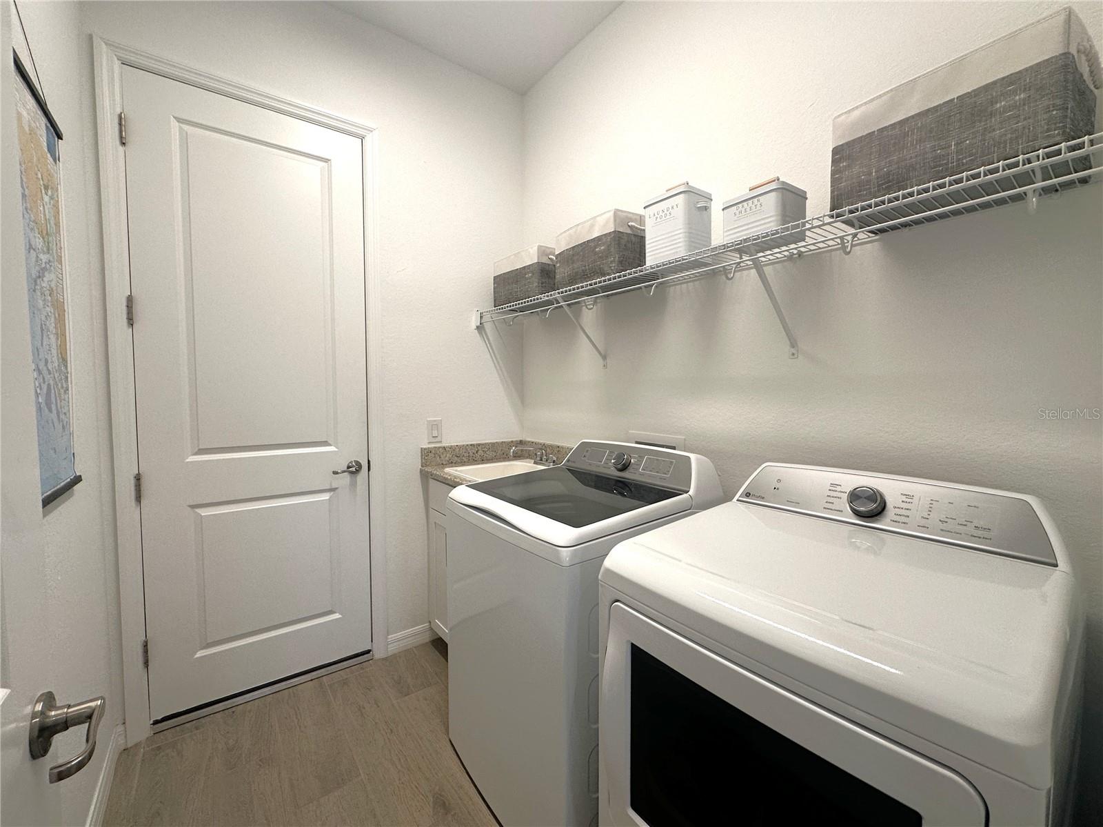 Image 28 of 75 For 14897 Cherry Blossom Way