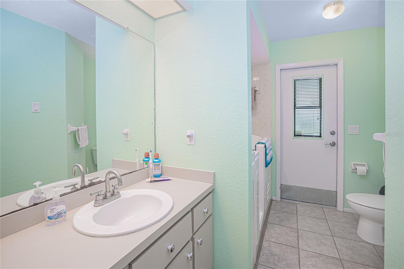 Image 30 of 47 For 390 Tres Lagoas Street