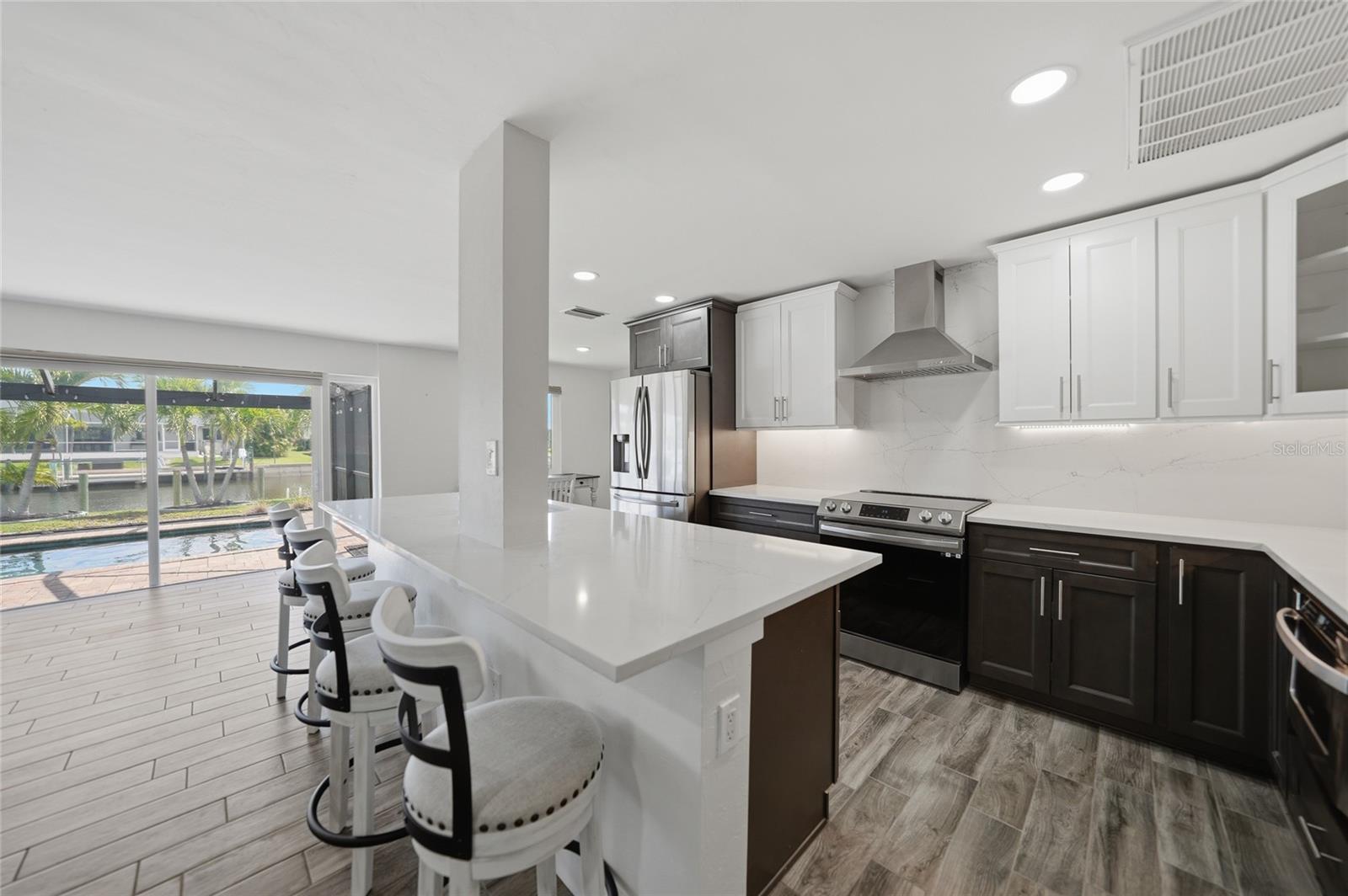 Image 16 of 50 For 380 Coronado Drive