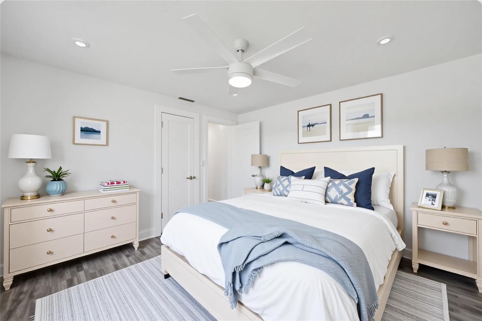 Image 21 of 50 For 380 Coronado Drive