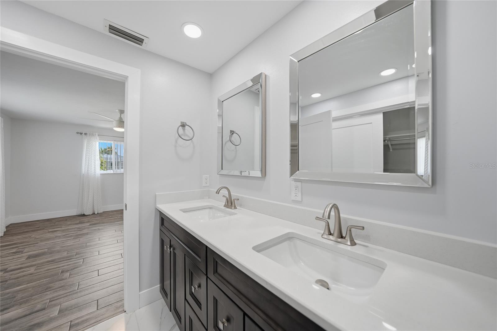 Image 25 of 50 For 380 Coronado Drive