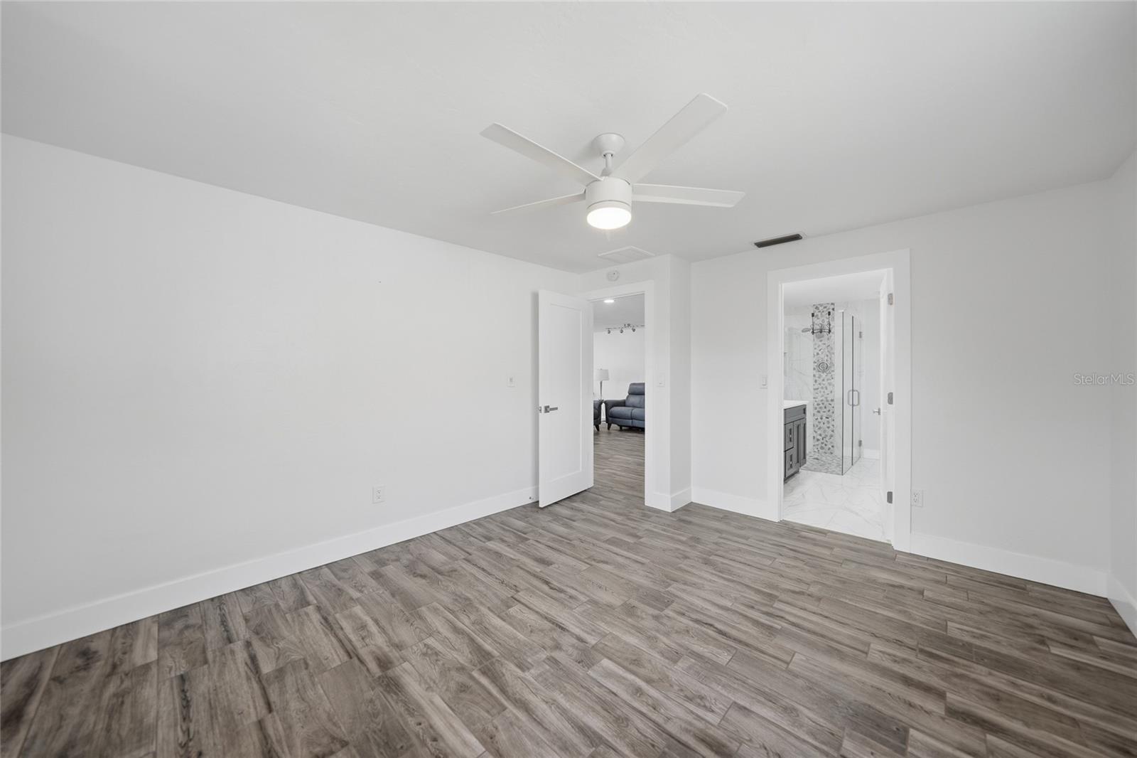 Image 27 of 50 For 380 Coronado Drive