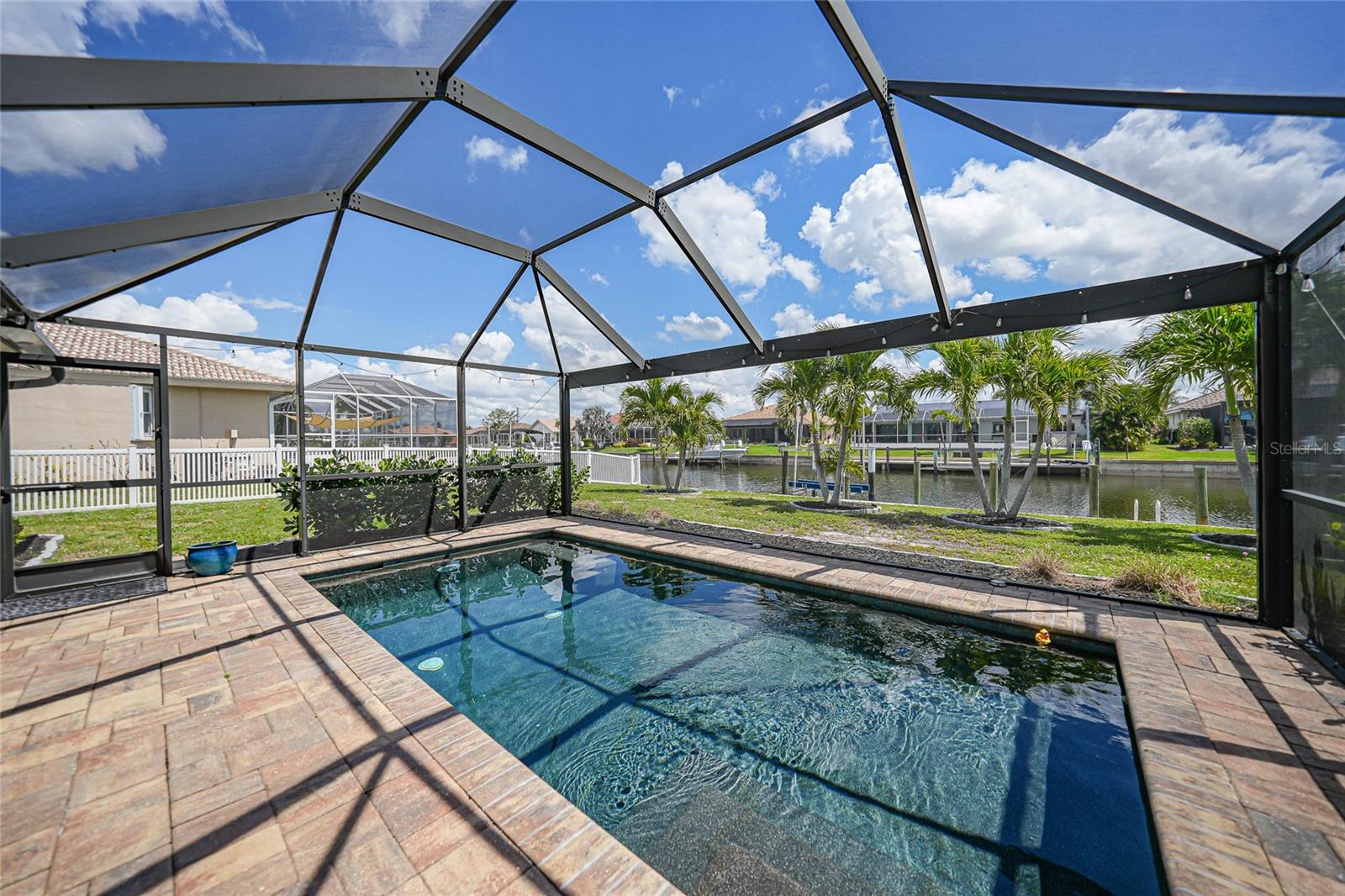 Image 6 of 50 For 380 Coronado Drive