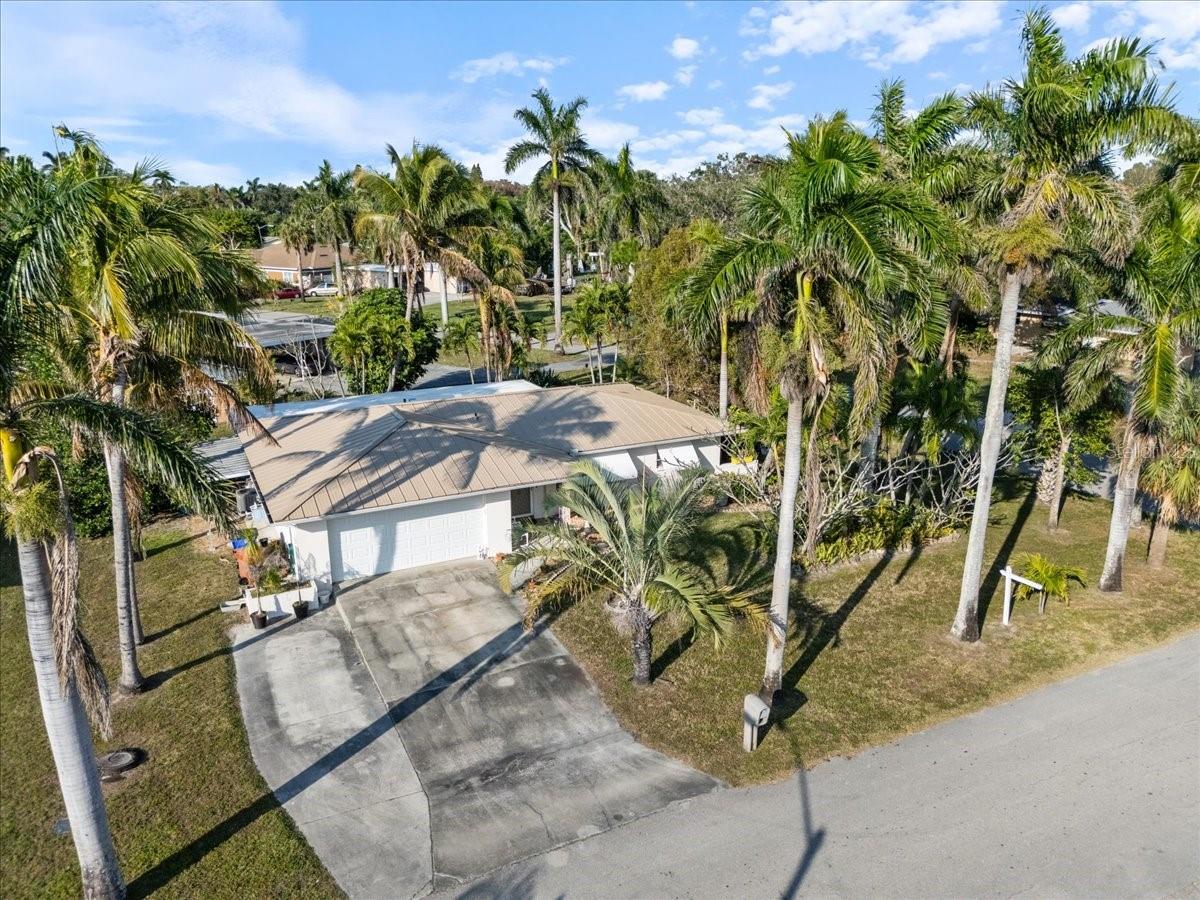 Image 6 of 22 For 4241 Riverview Road