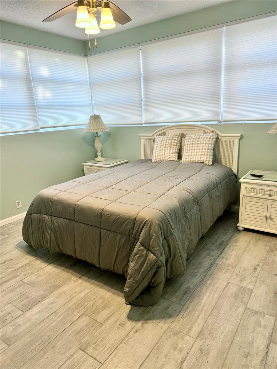 Image 12 of 50 For 403 43rd Terrace Terrace A-6