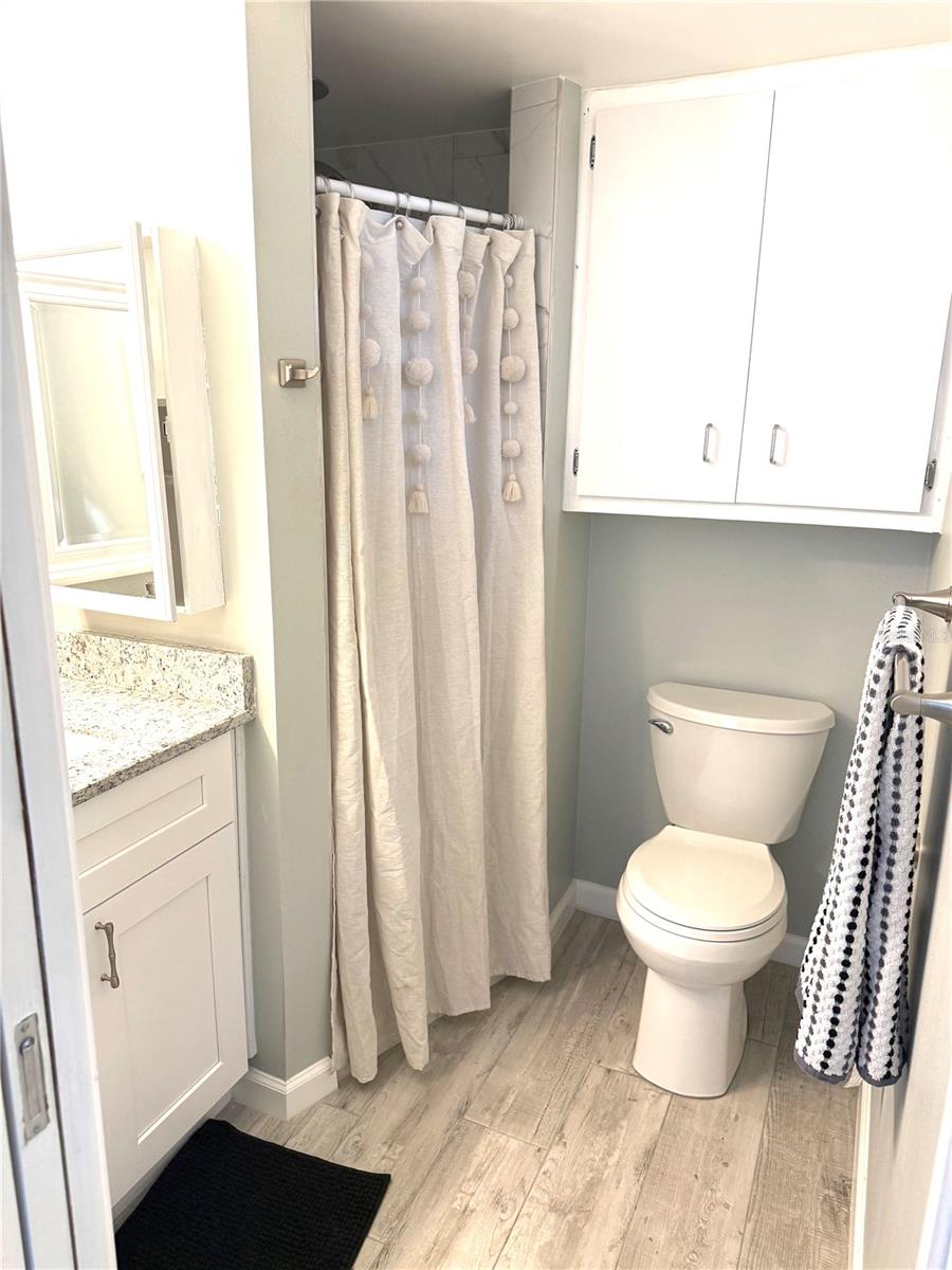 Image 4 of 50 For 403 43rd Terrace Terrace A-6