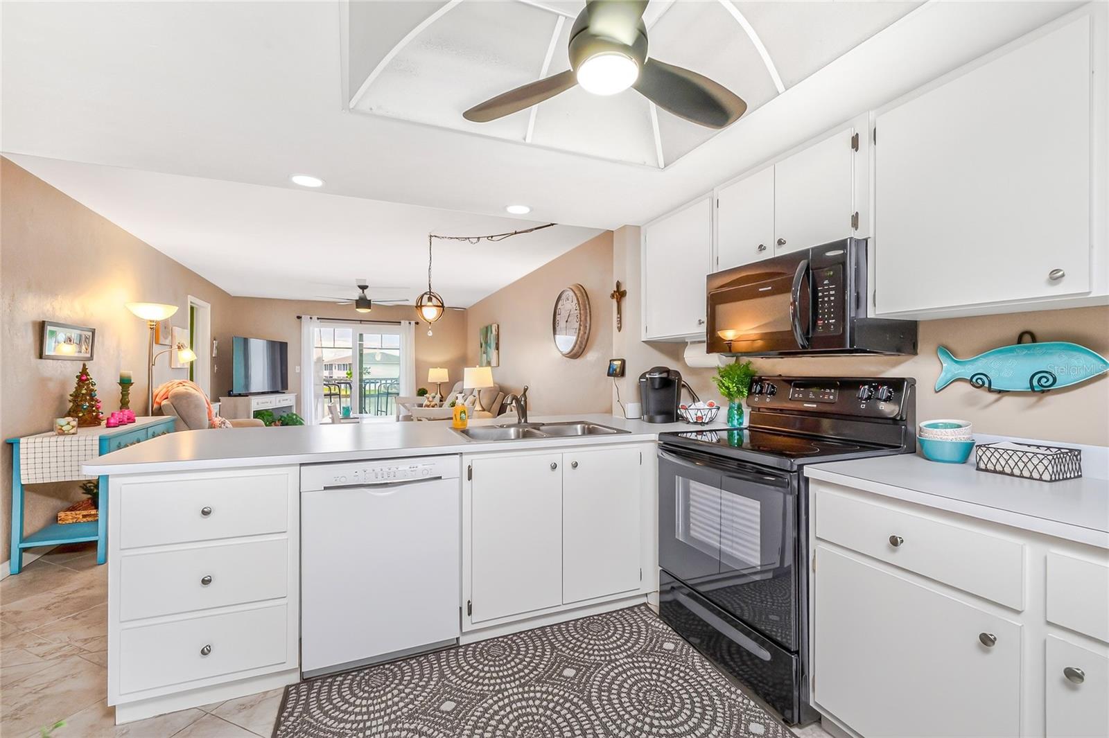 Image 5 of 51 For 12274 Egret Circle 2805