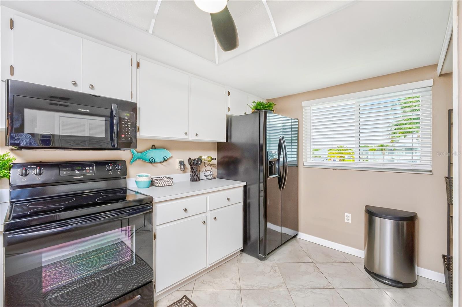 Image 8 of 51 For 12274 Egret Circle 2805