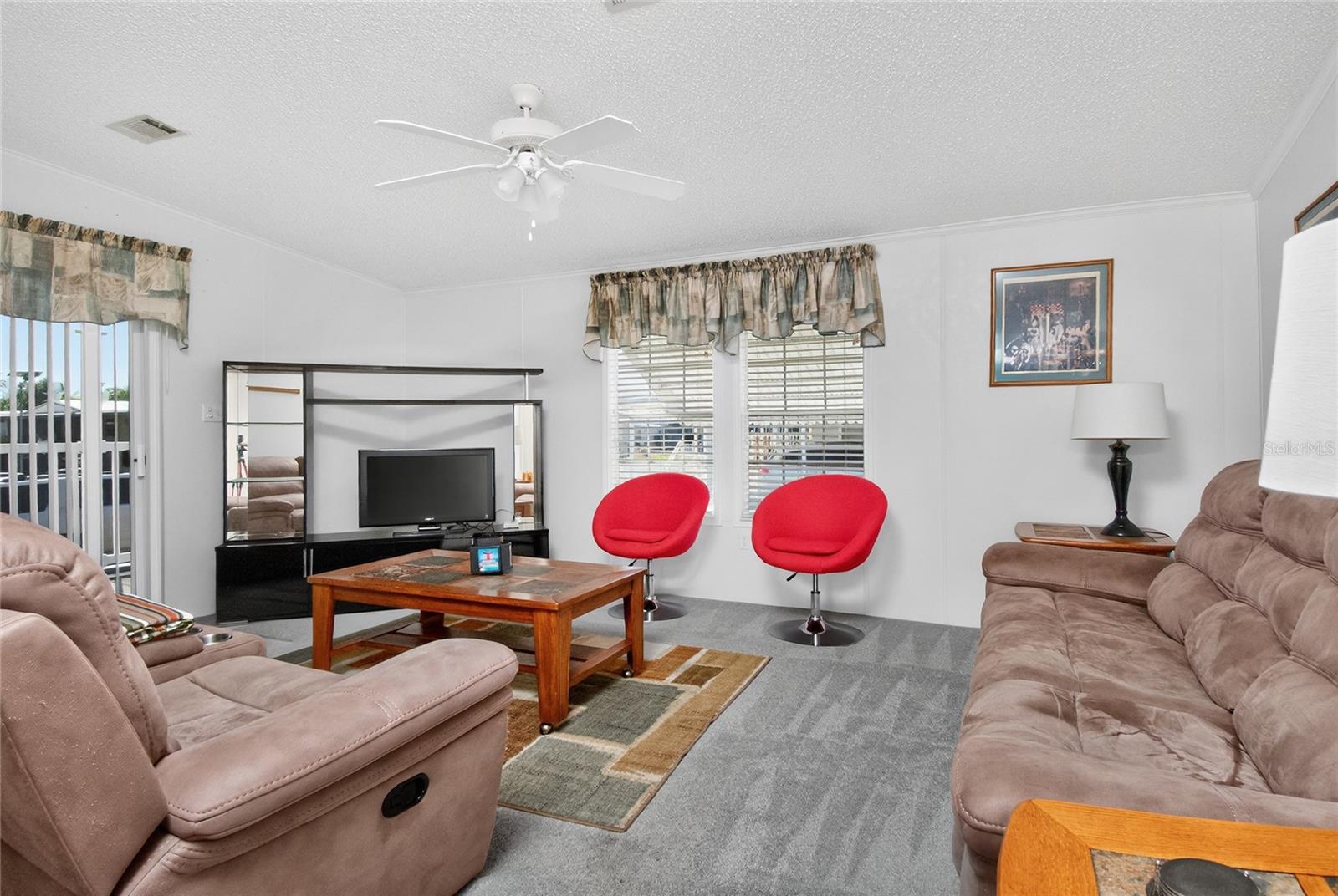 Image 18 of 55 For 24437 Harborview Road 106