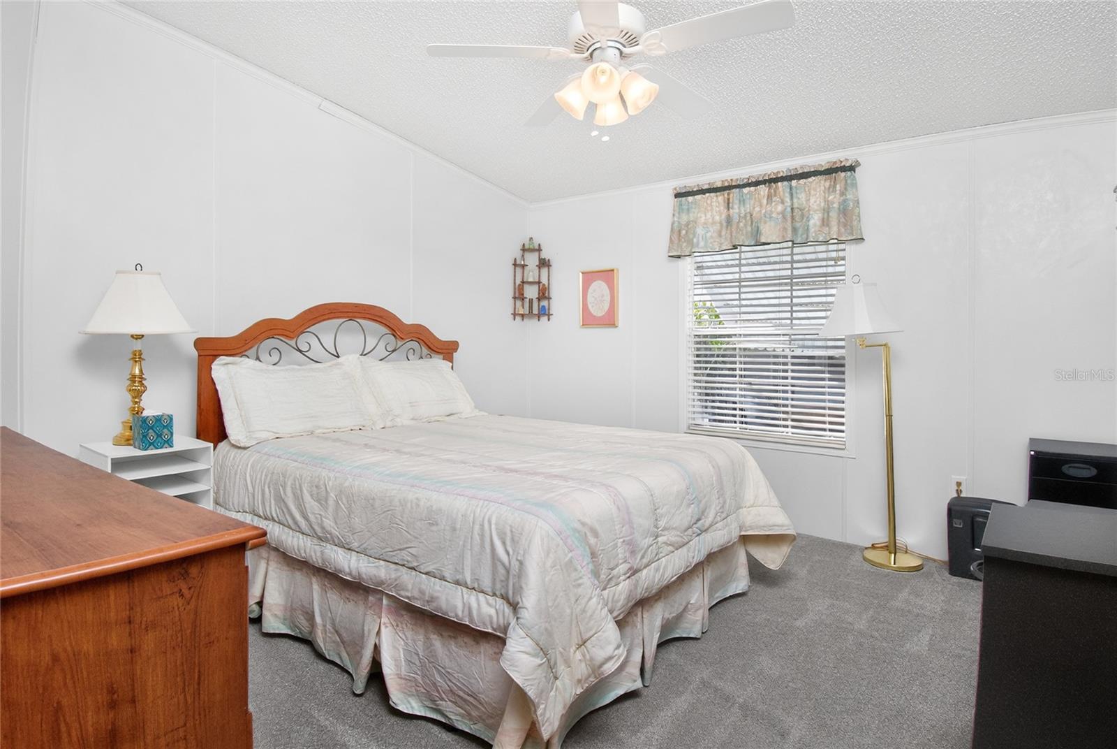 Image 23 of 55 For 24437 Harborview Road 106