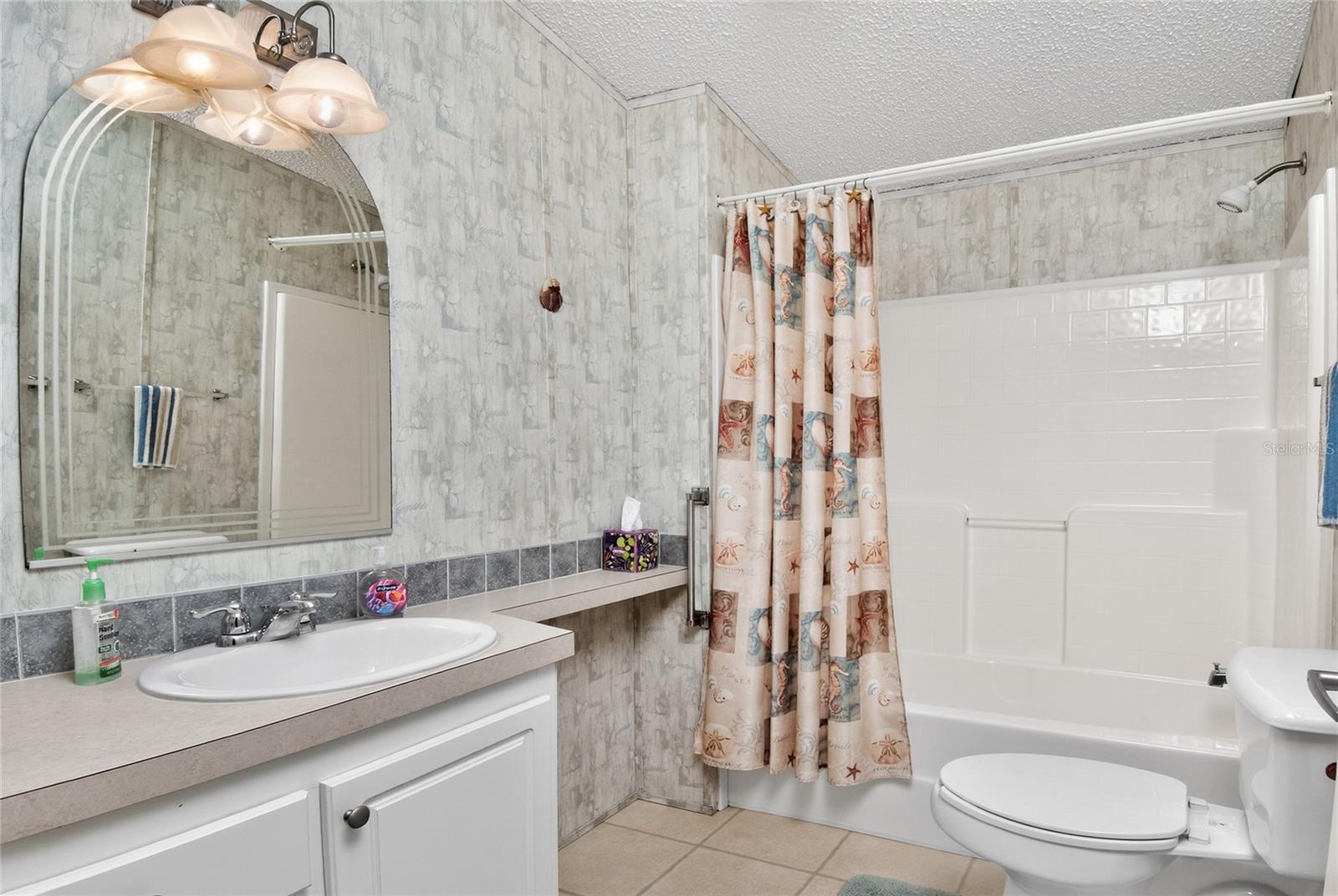 Image 27 of 55 For 24437 Harborview Road 106