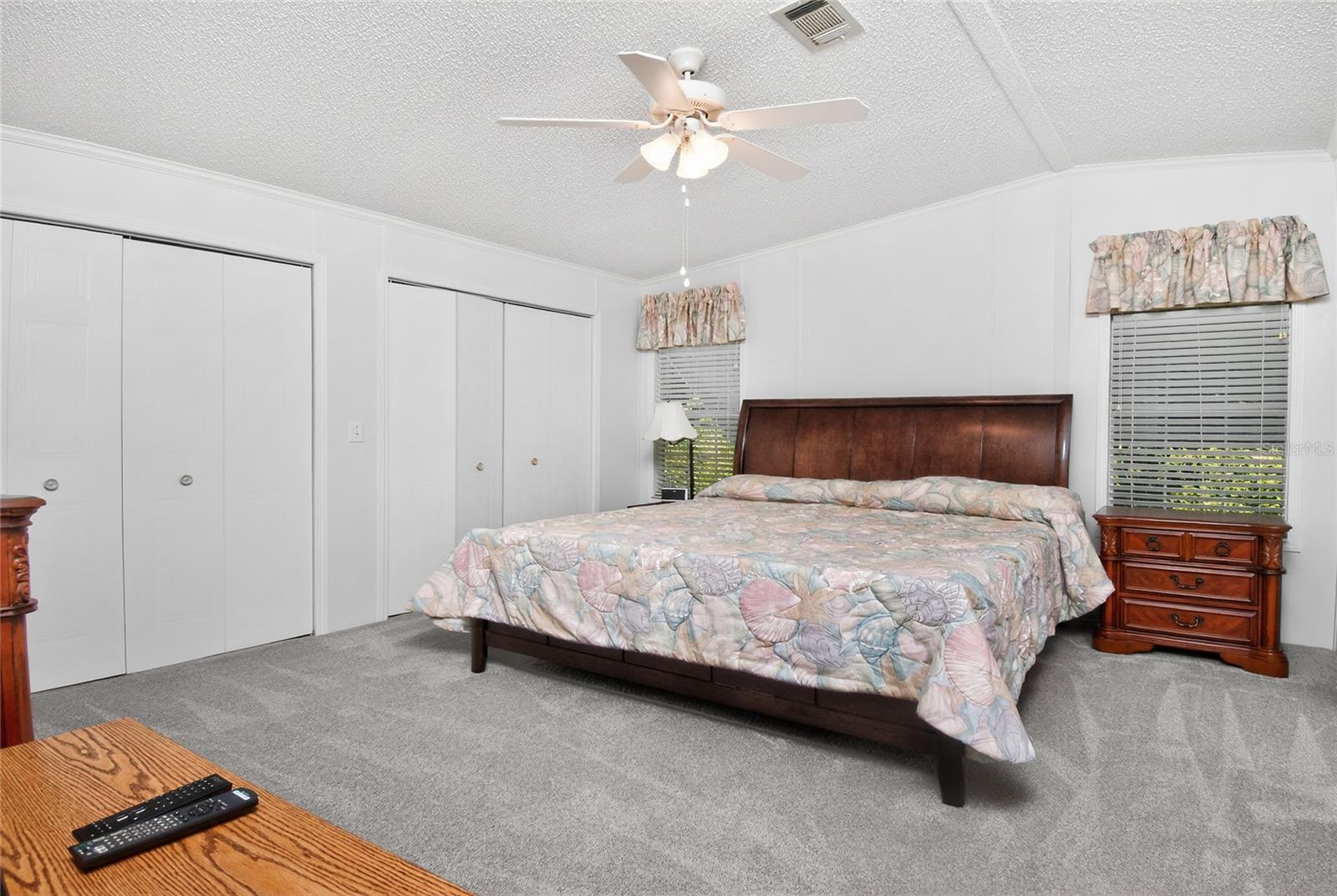 Image 29 of 55 For 24437 Harborview Road 106