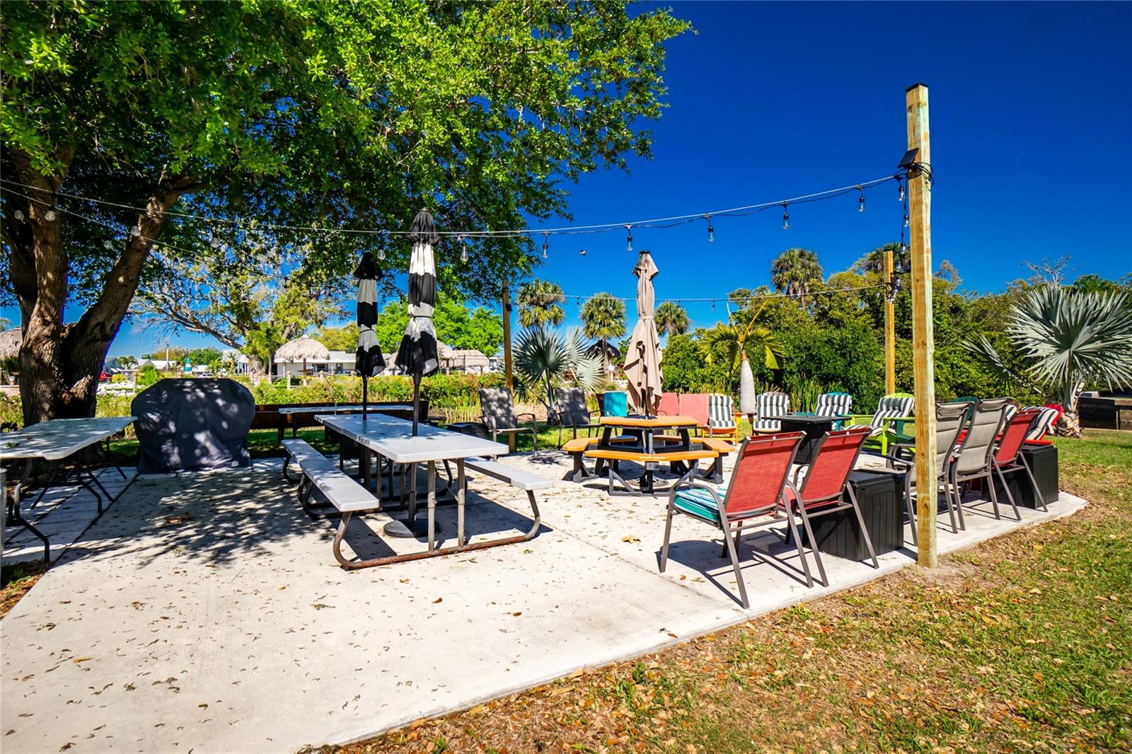 Image 44 of 55 For 24437 Harborview Road 106