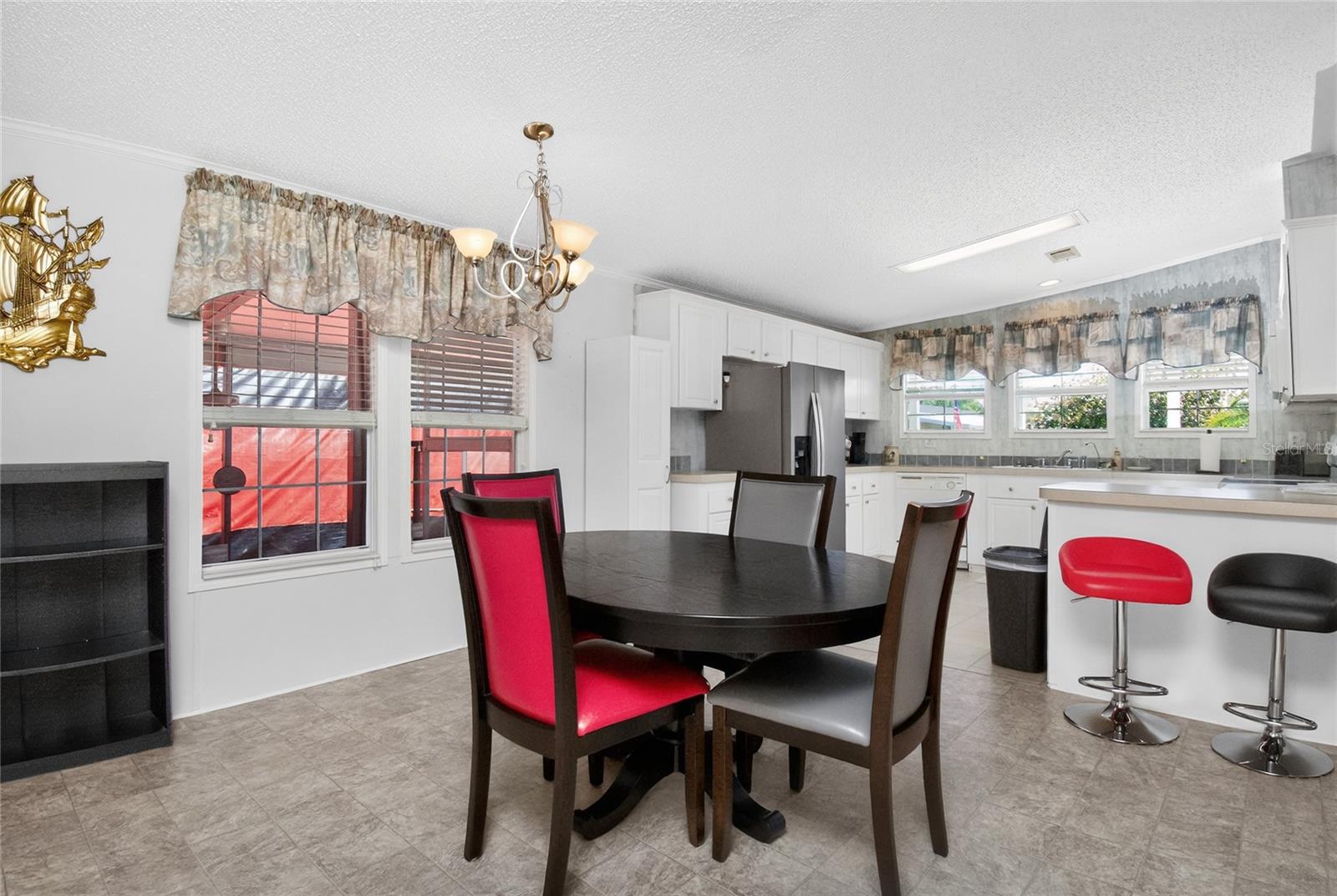 Image 7 of 55 For 24437 Harborview Road 106