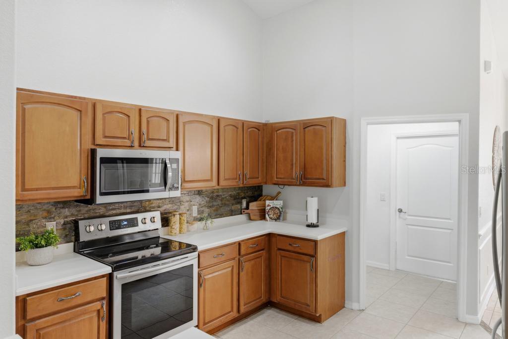 Image 21 of 66 For 2105 Bennett Lane