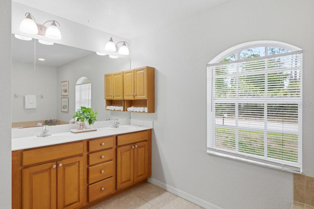 Image 26 of 66 For 2105 Bennett Lane