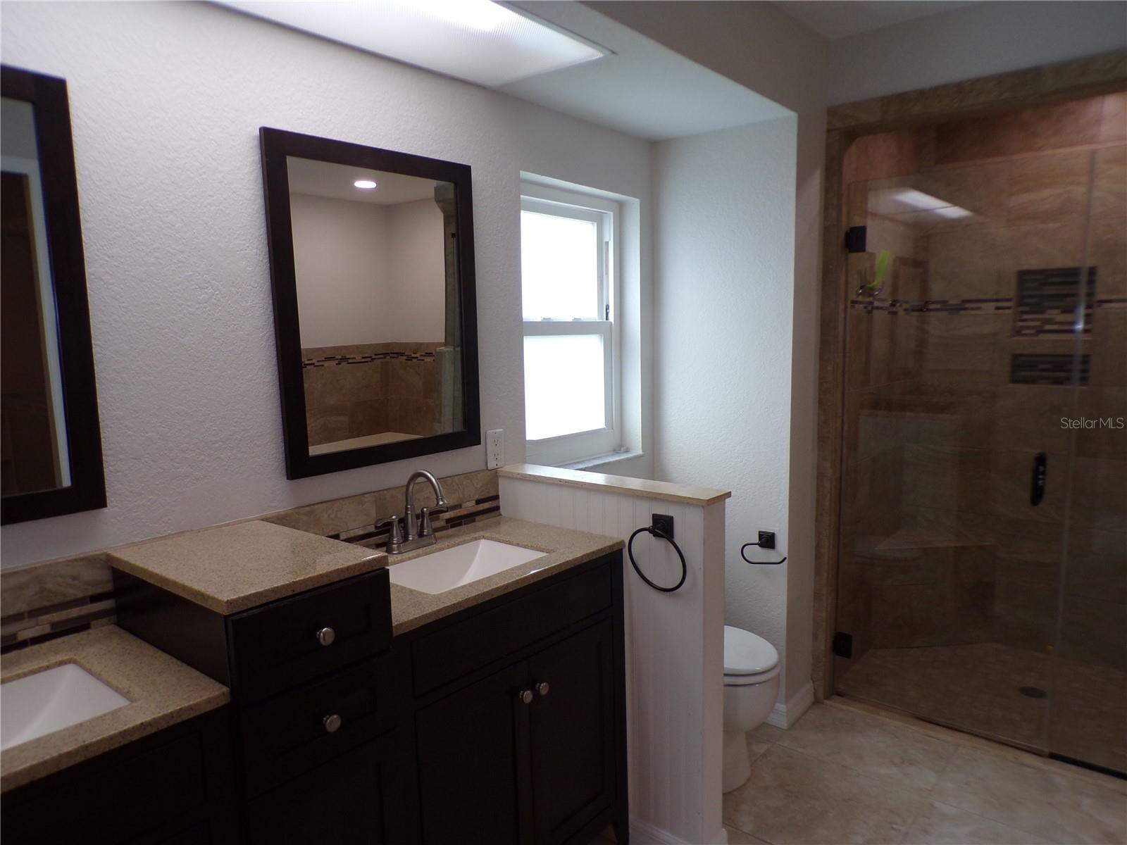 Image 16 of 43 For 17115 Barcrest Lane