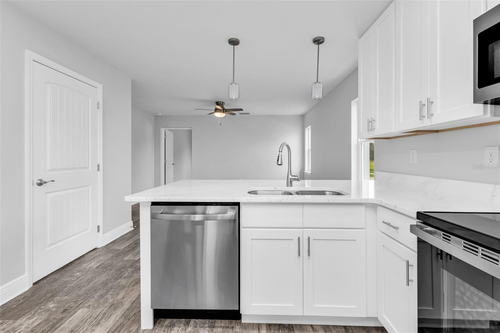 Image 12 of 94 For 301 Virginia Avenue