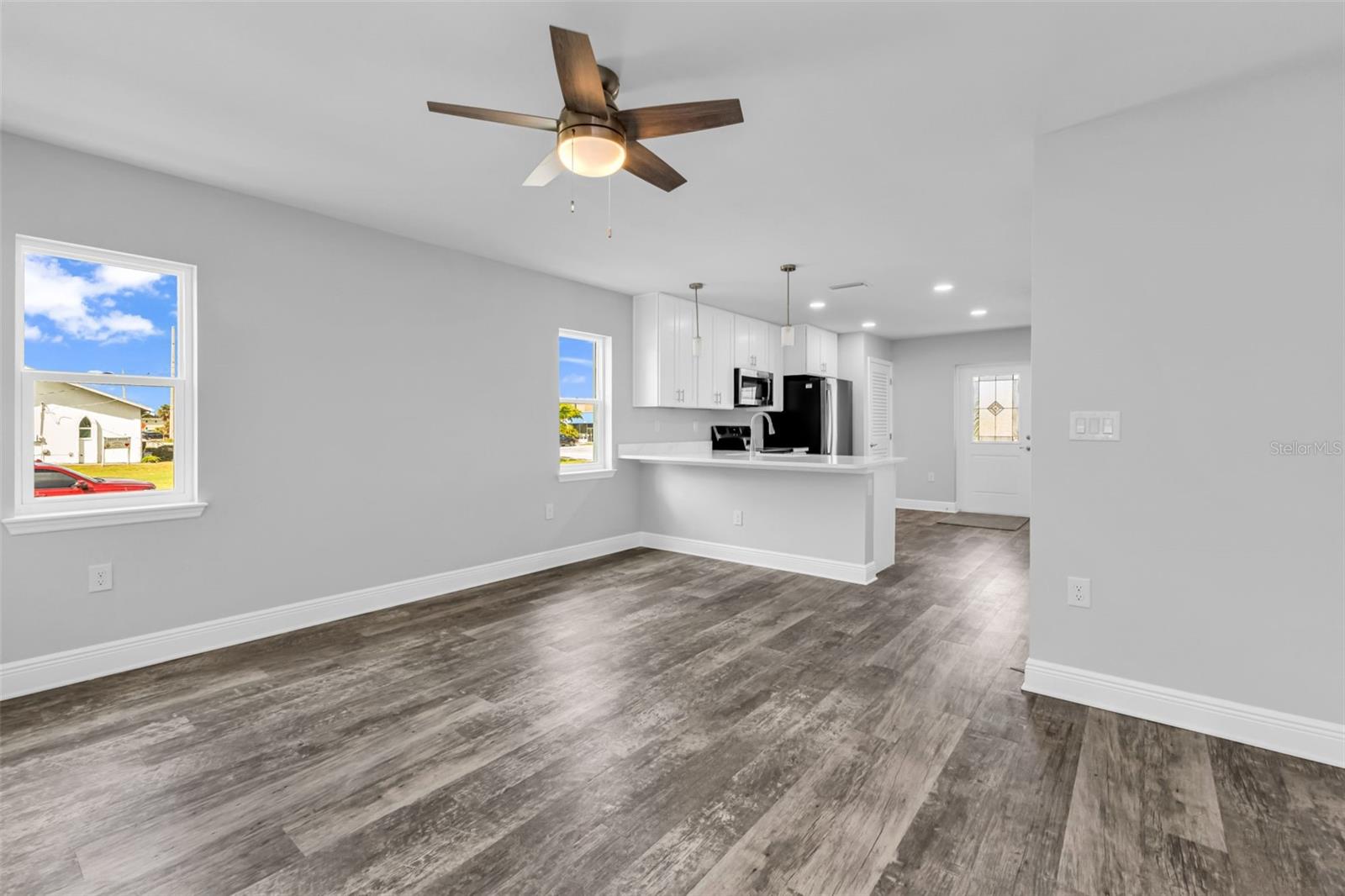 Image 19 of 94 For 301 Virginia Avenue