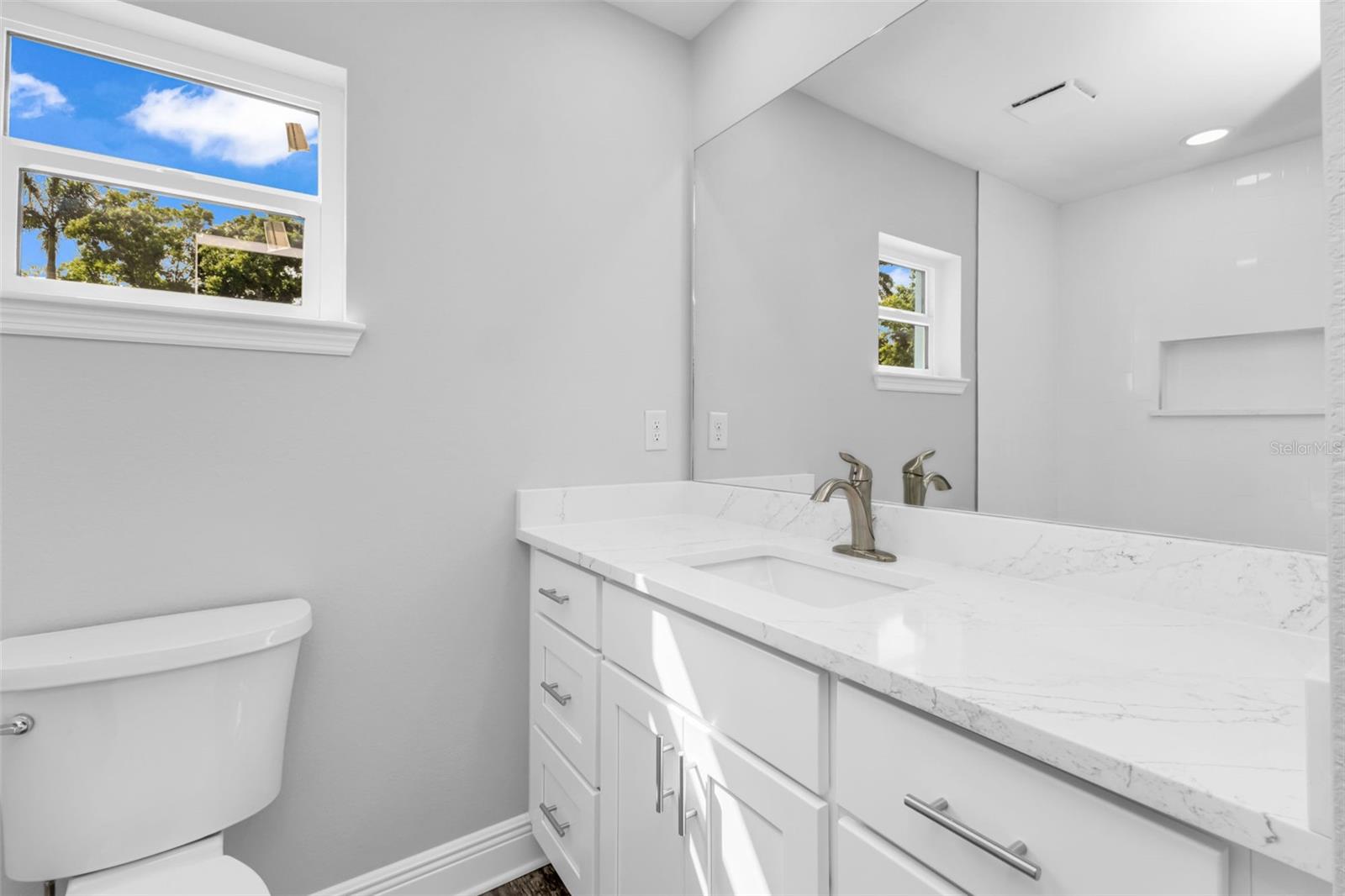 Image 23 of 94 For 301 Virginia Avenue