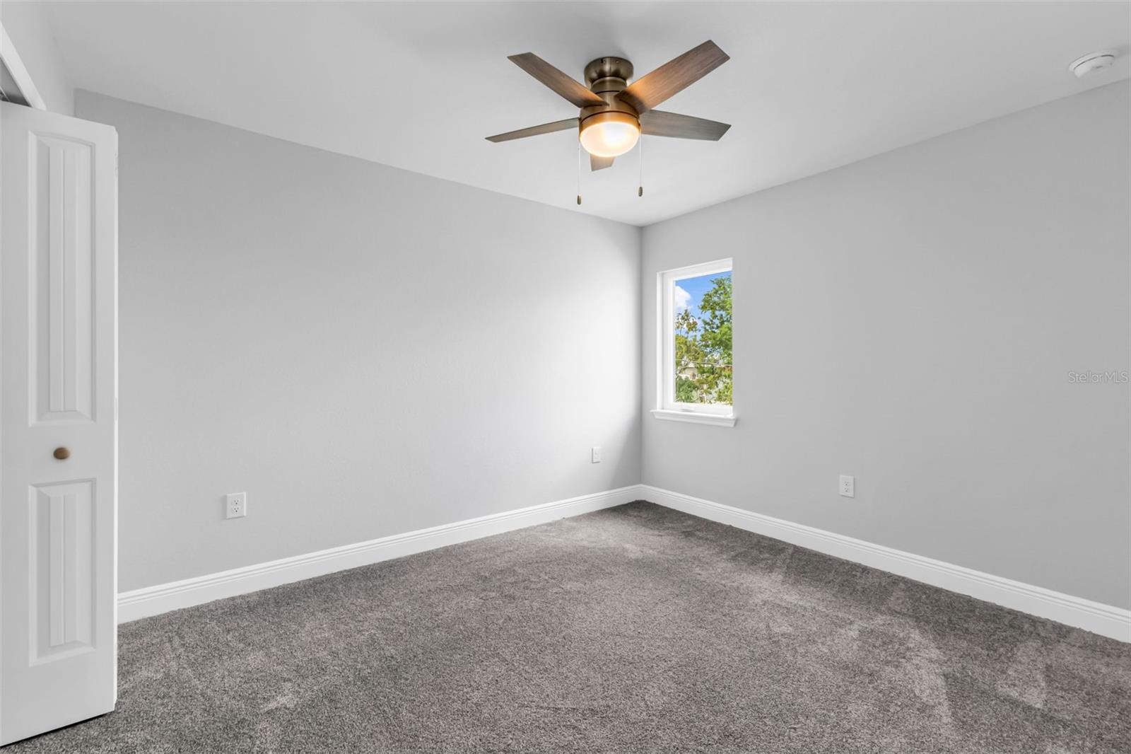 Image 26 of 94 For 301 Virginia Avenue