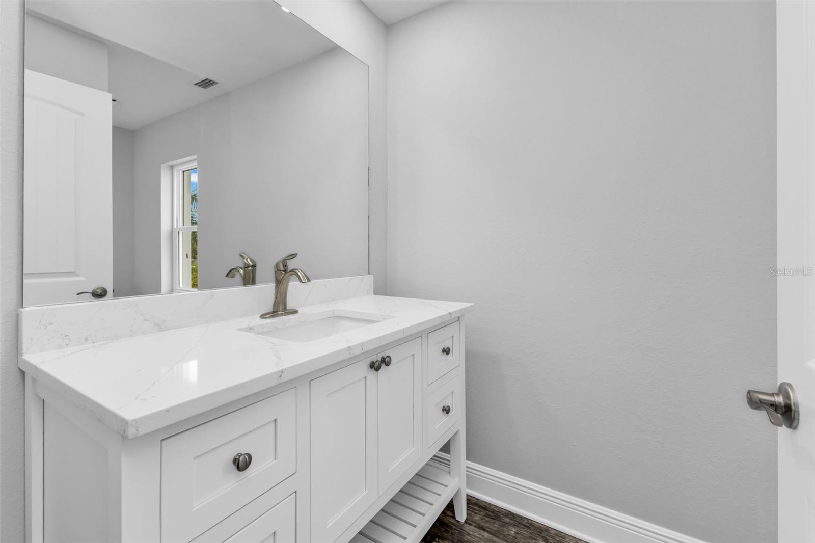 Image 32 of 94 For 301 Virginia Avenue