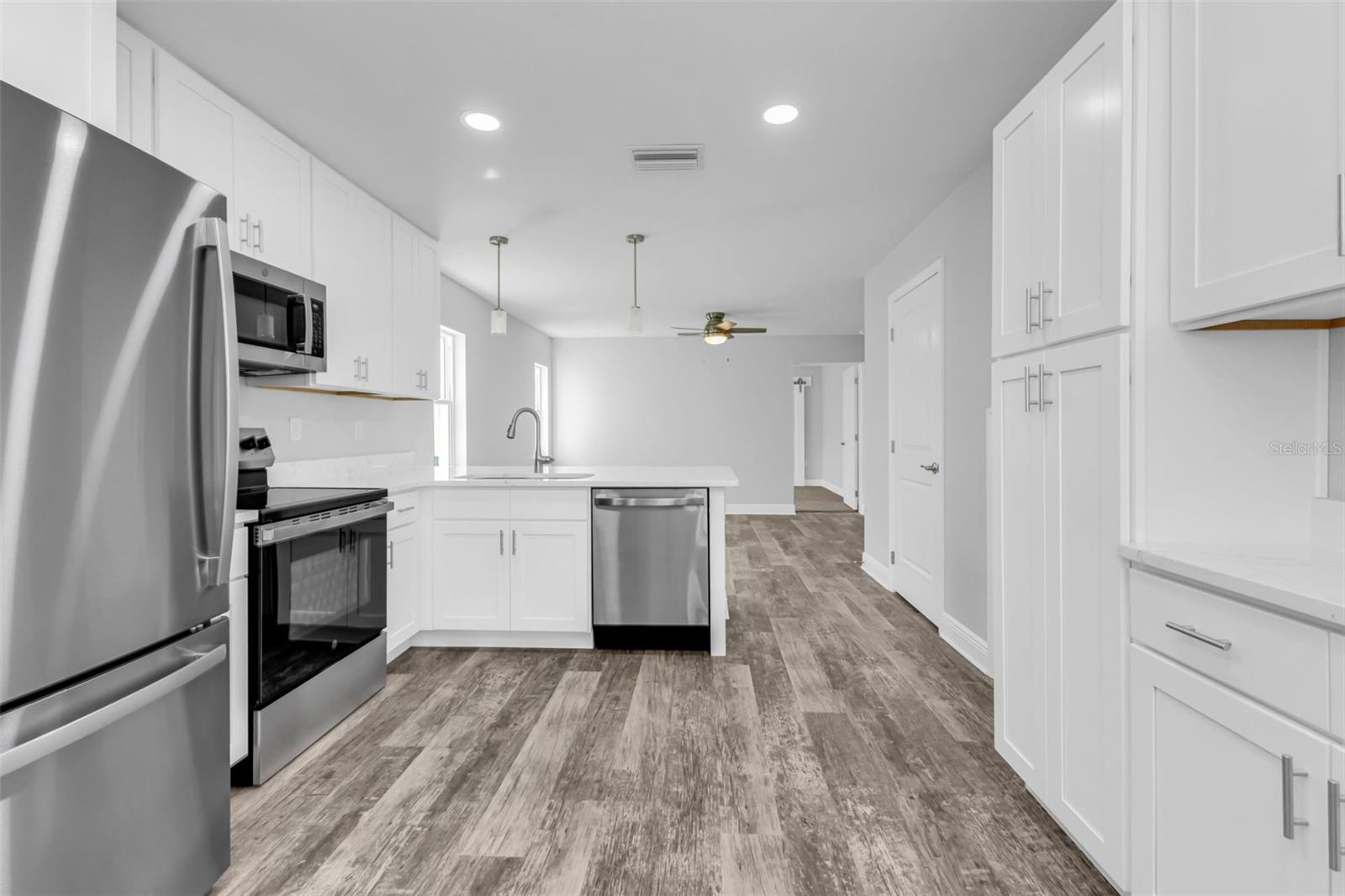 Image 37 of 94 For 301 Virginia Avenue