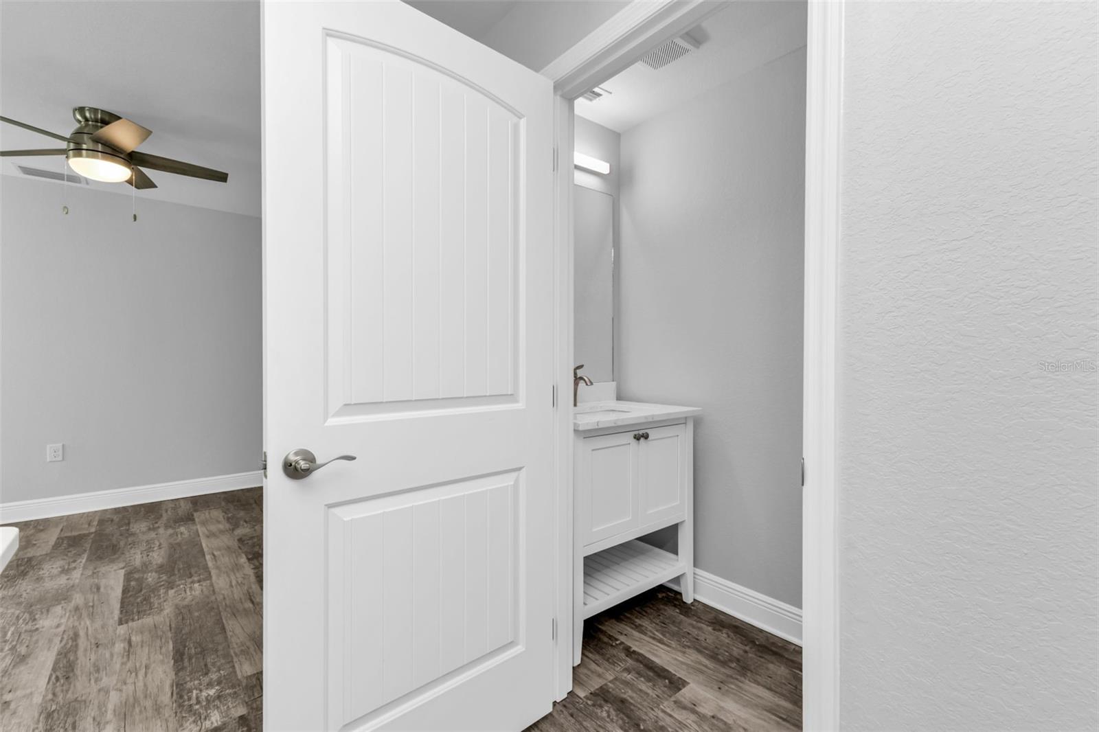 Image 42 of 94 For 301 Virginia Avenue