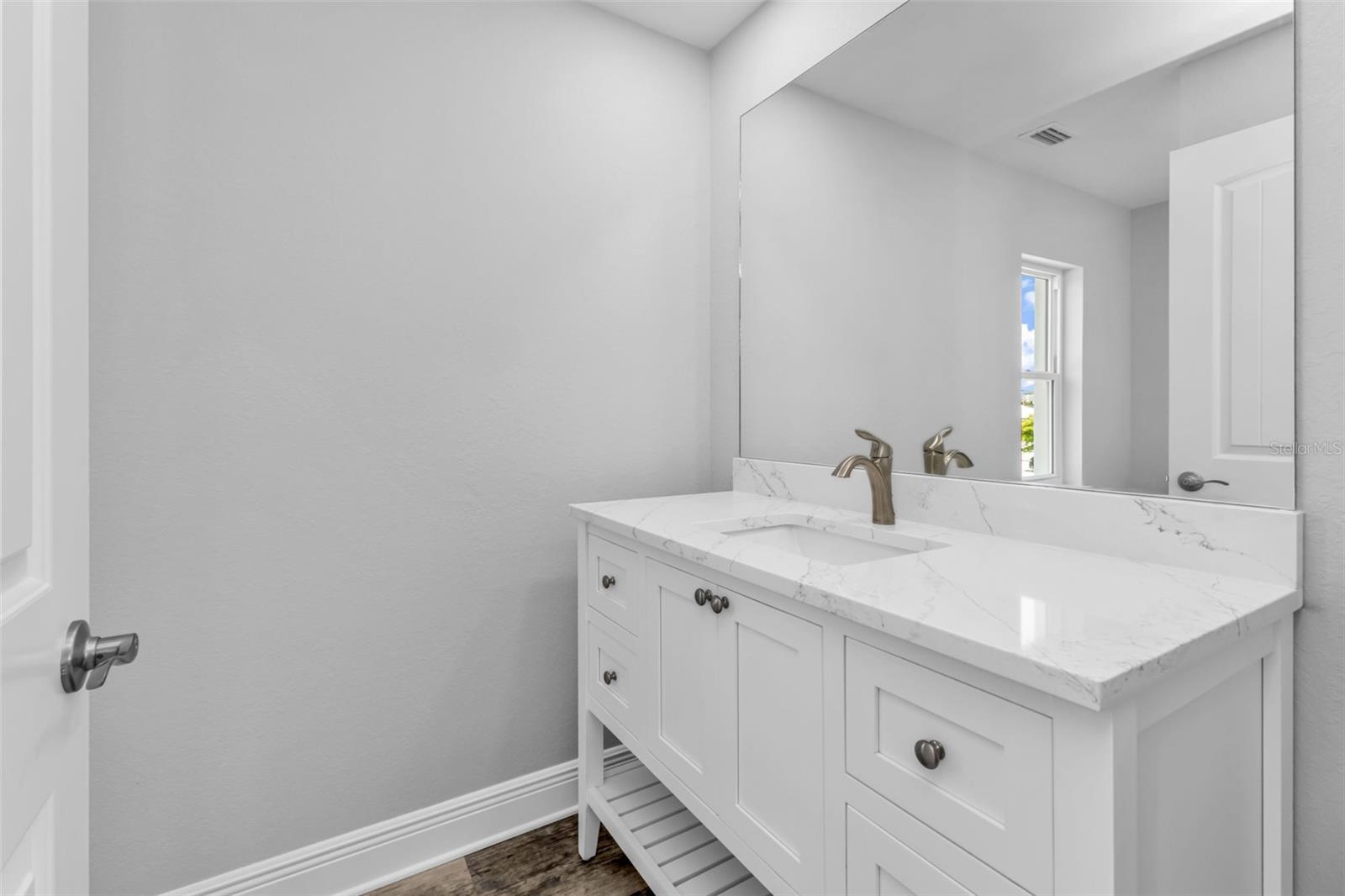 Image 59 of 94 For 301 Virginia Avenue