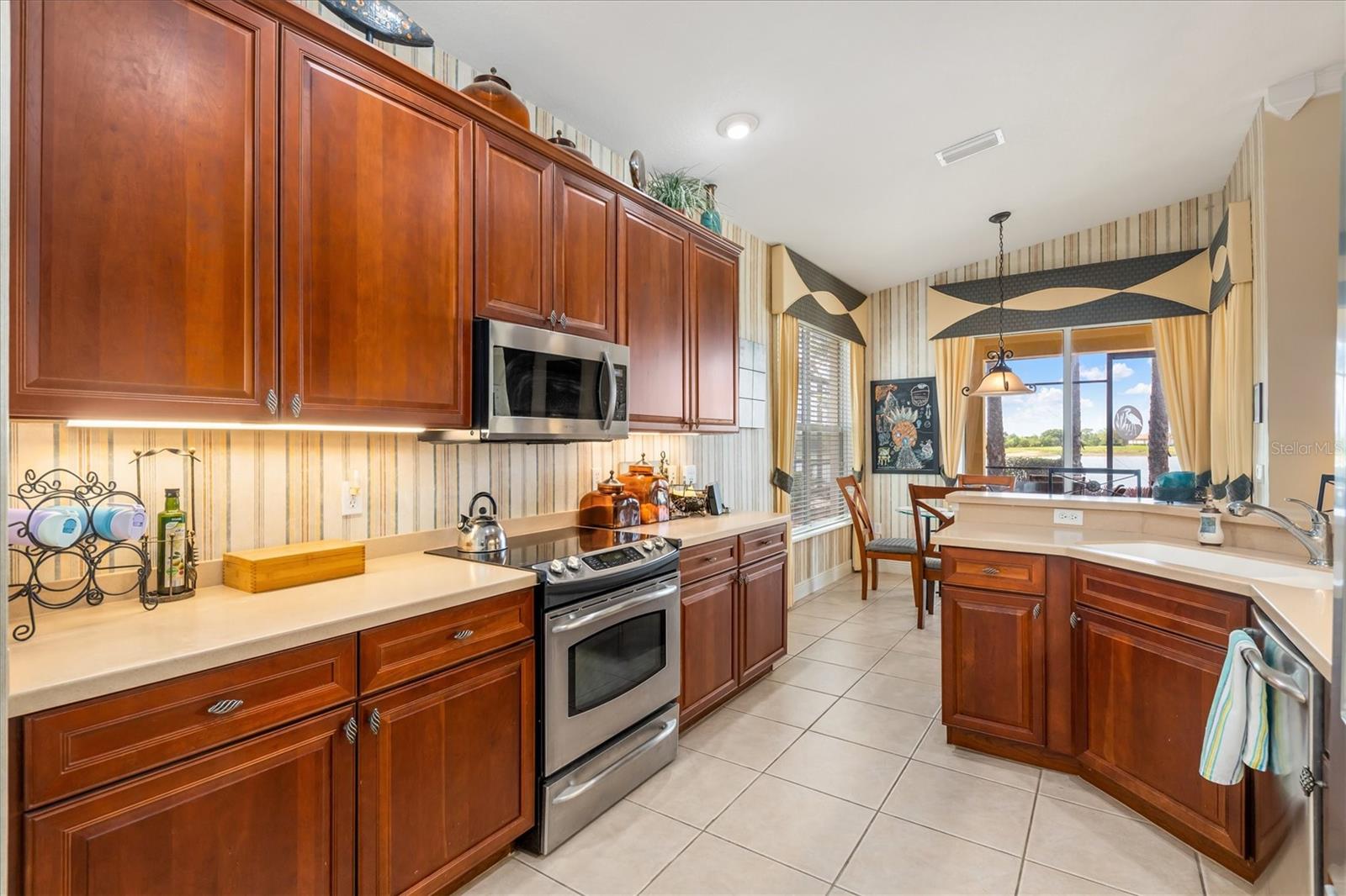 Image 13 of 52 For 23126 Copperleaf Drive