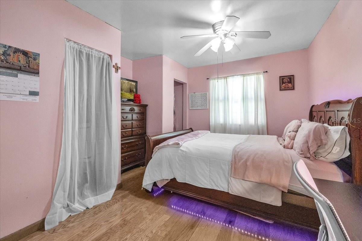 Image 28 of 63 For 1326 Forrest Avenue