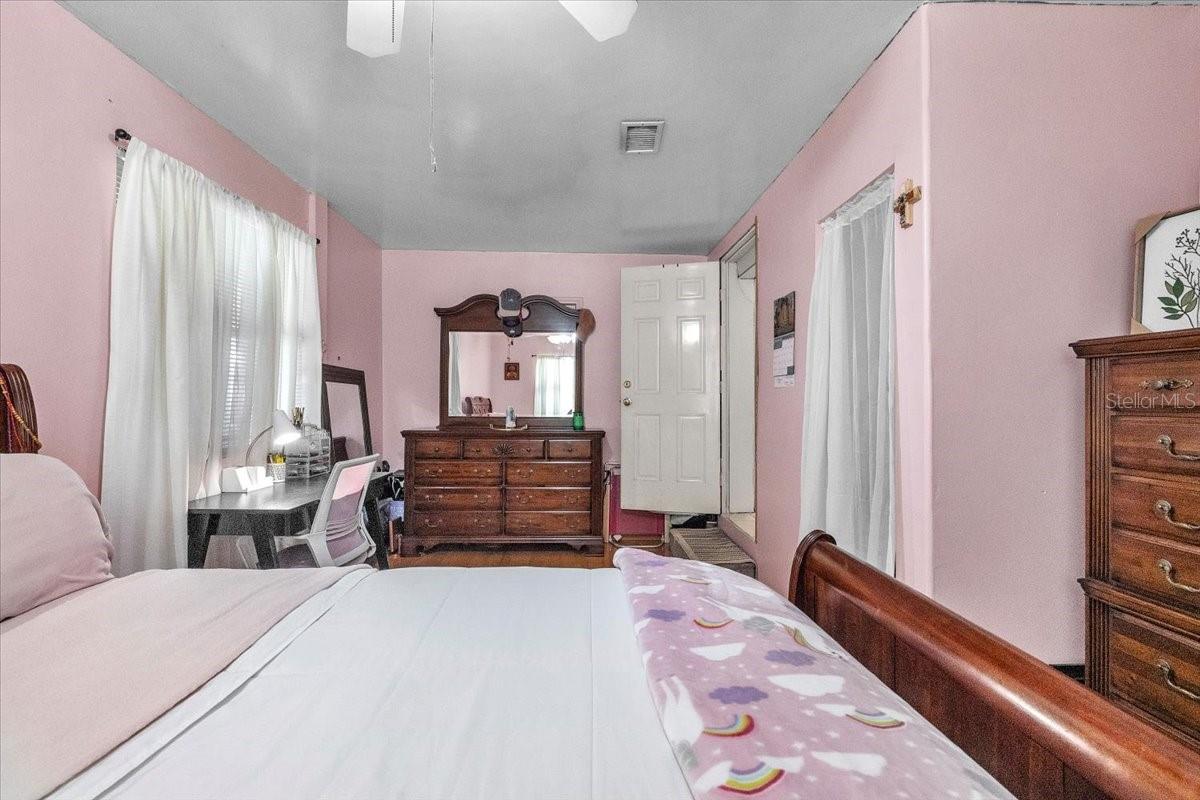 Image 31 of 63 For 1326 Forrest Avenue