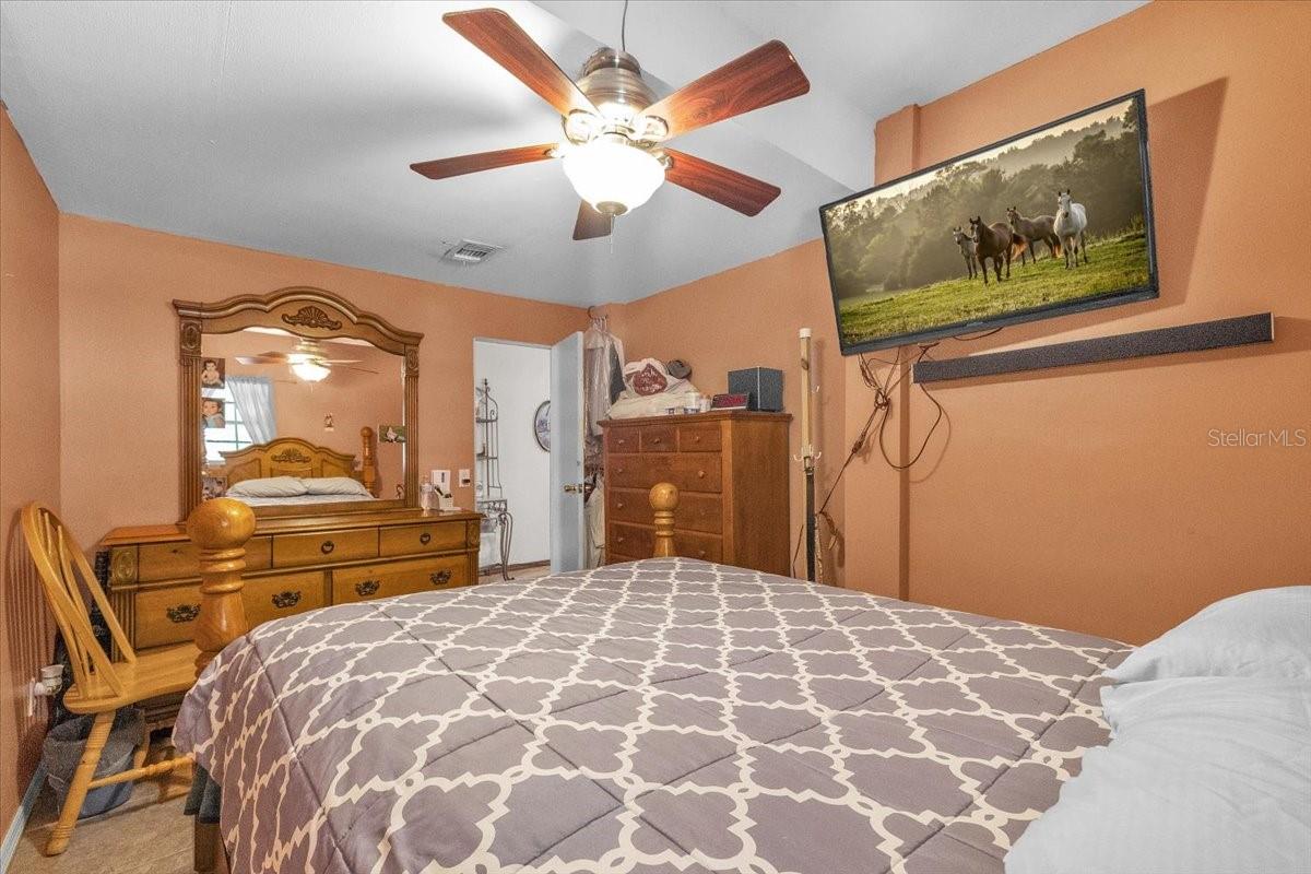 Image 36 of 63 For 1326 Forrest Avenue