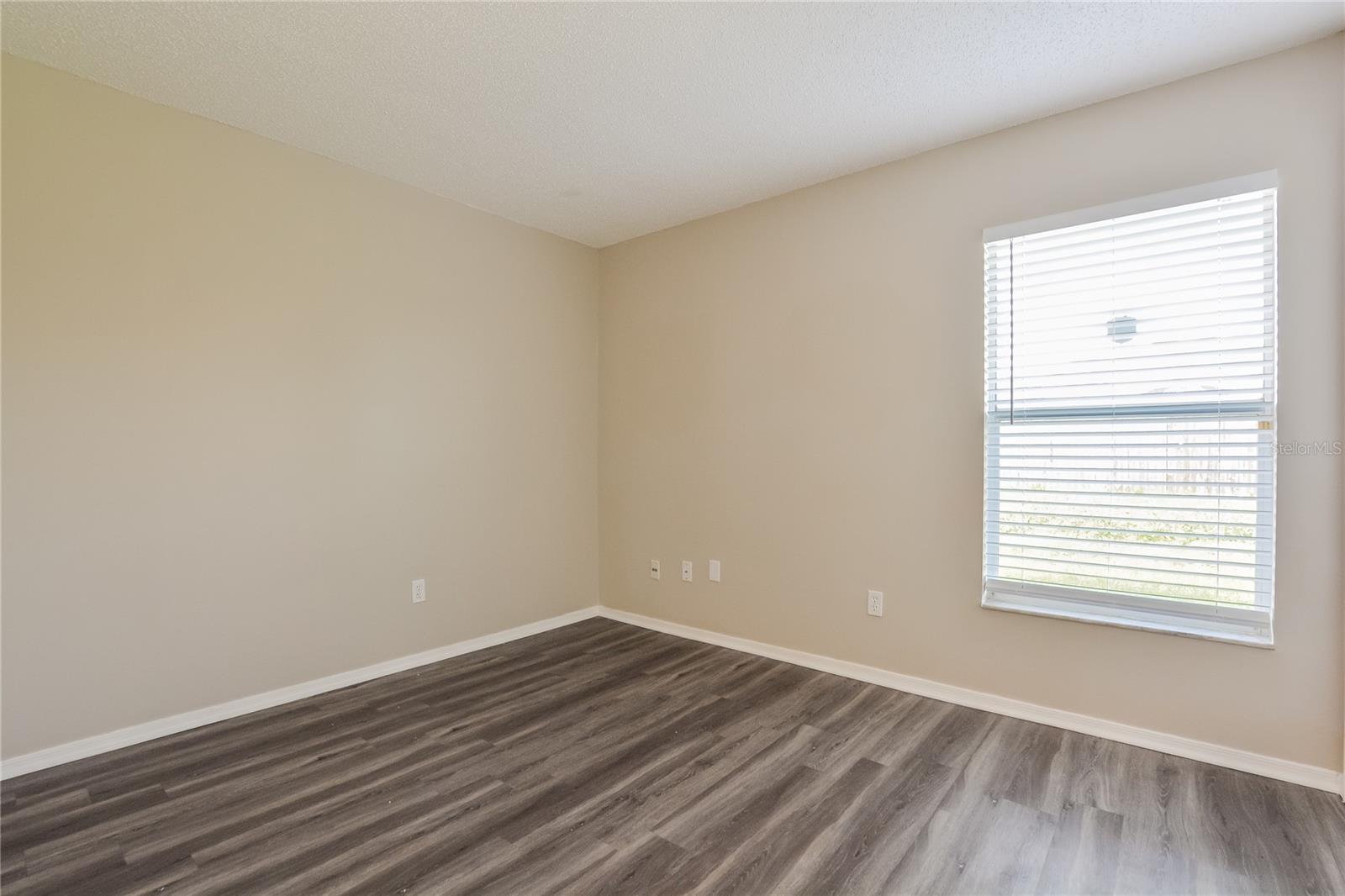 Image 11 of 15 For 1515 Wood Violet Drive