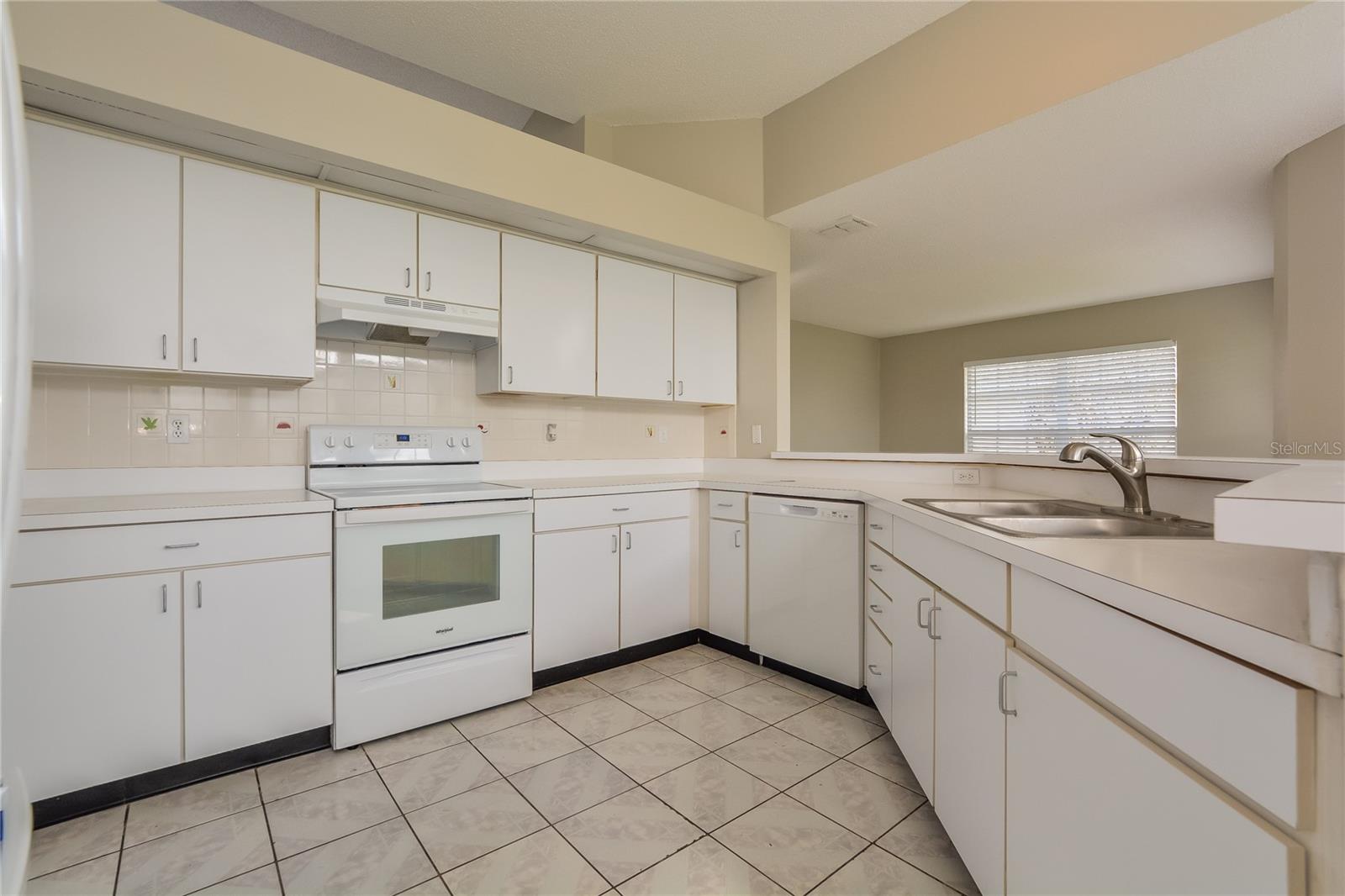 Image 7 of 15 For 1515 Wood Violet Drive