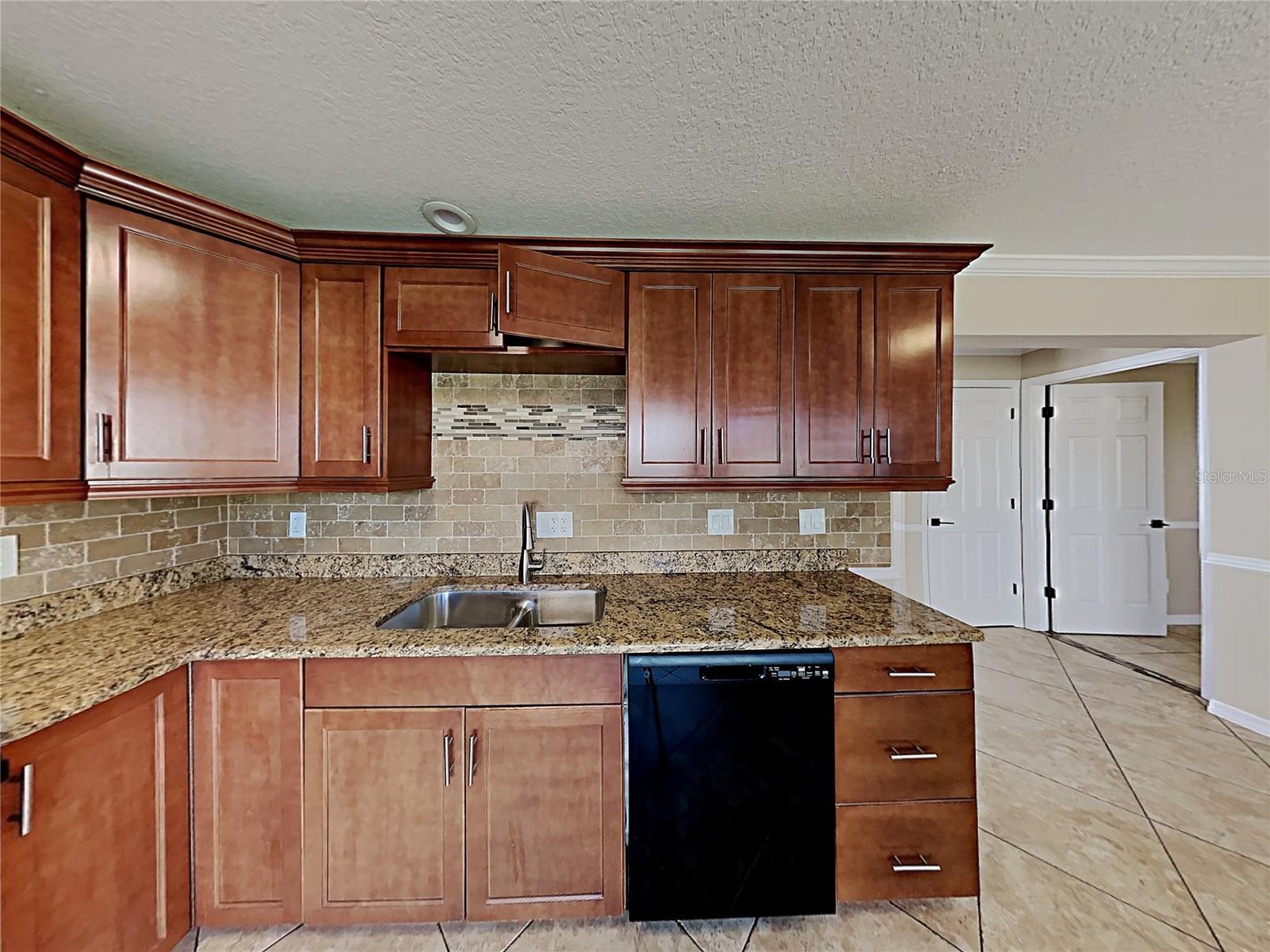 Image 7 of 22 For 1745 Horsechestnut Court