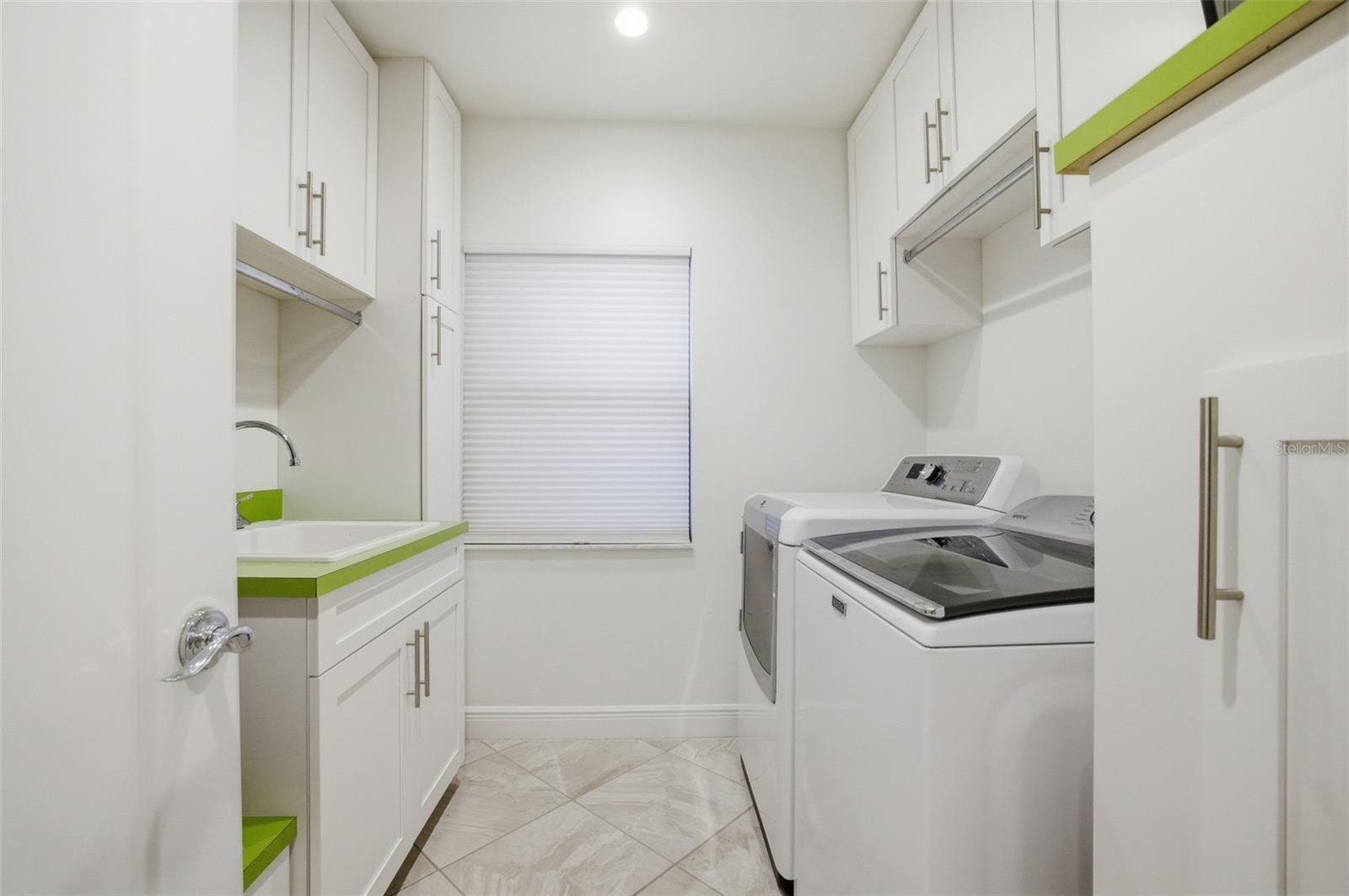 Image 13 of 53 For 3270 Southshore Drive 72a