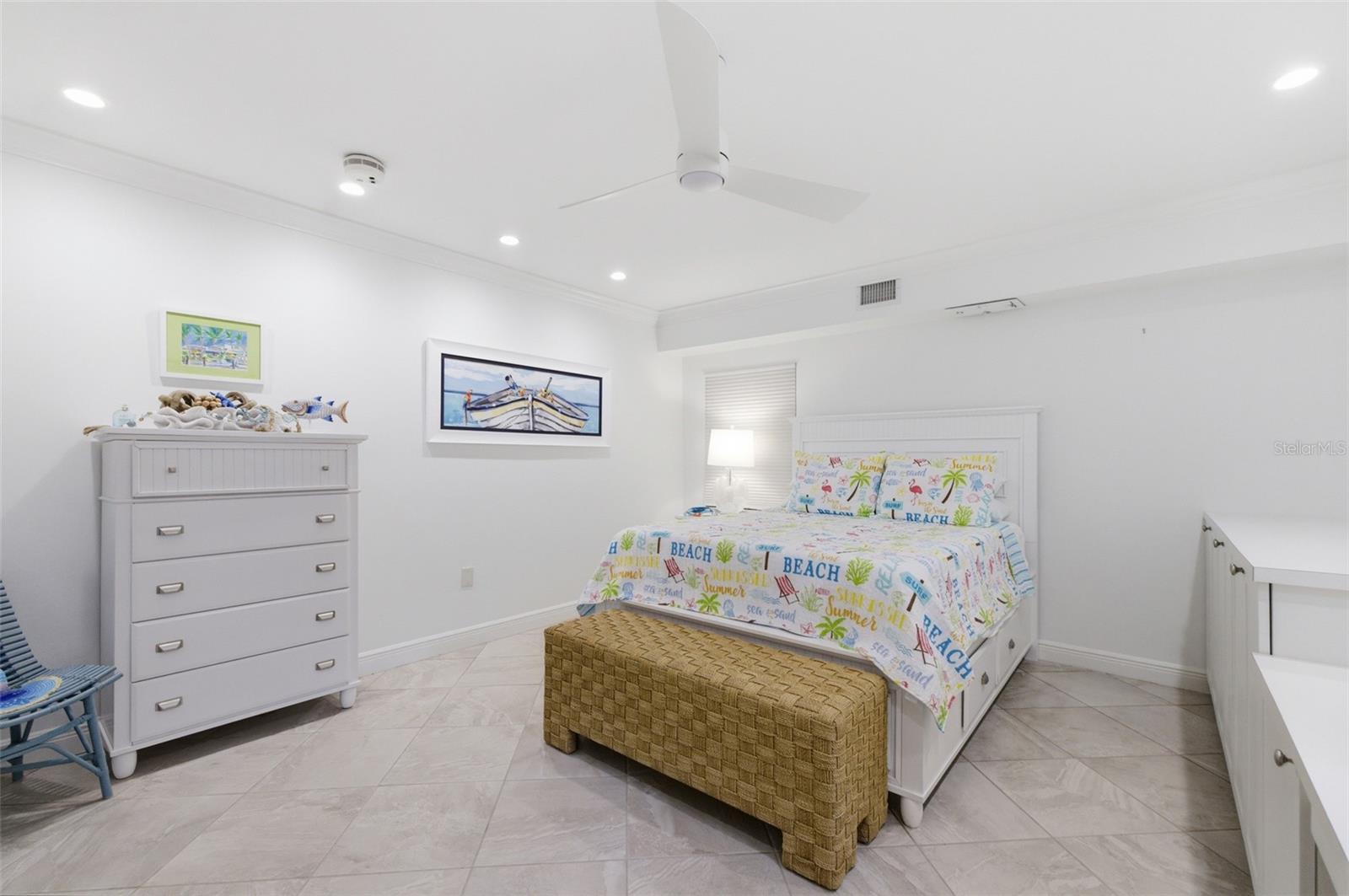 Image 16 of 53 For 3270 Southshore Drive 72a