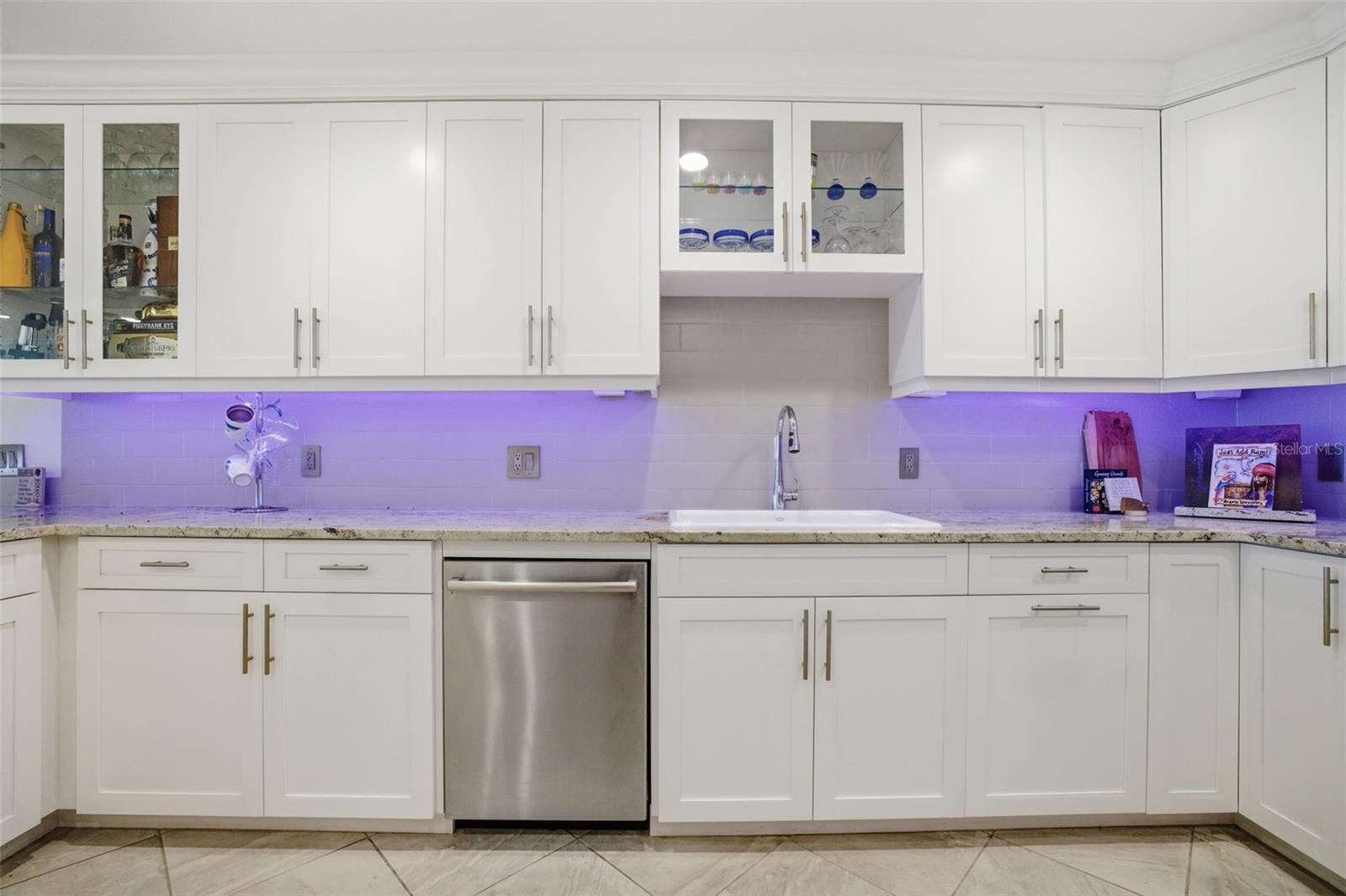 Image 27 of 53 For 3270 Southshore Drive 72a