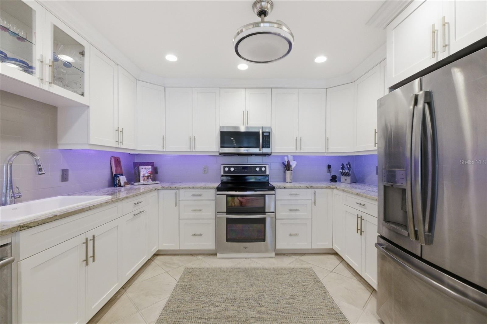 Image 28 of 53 For 3270 Southshore Drive 72a