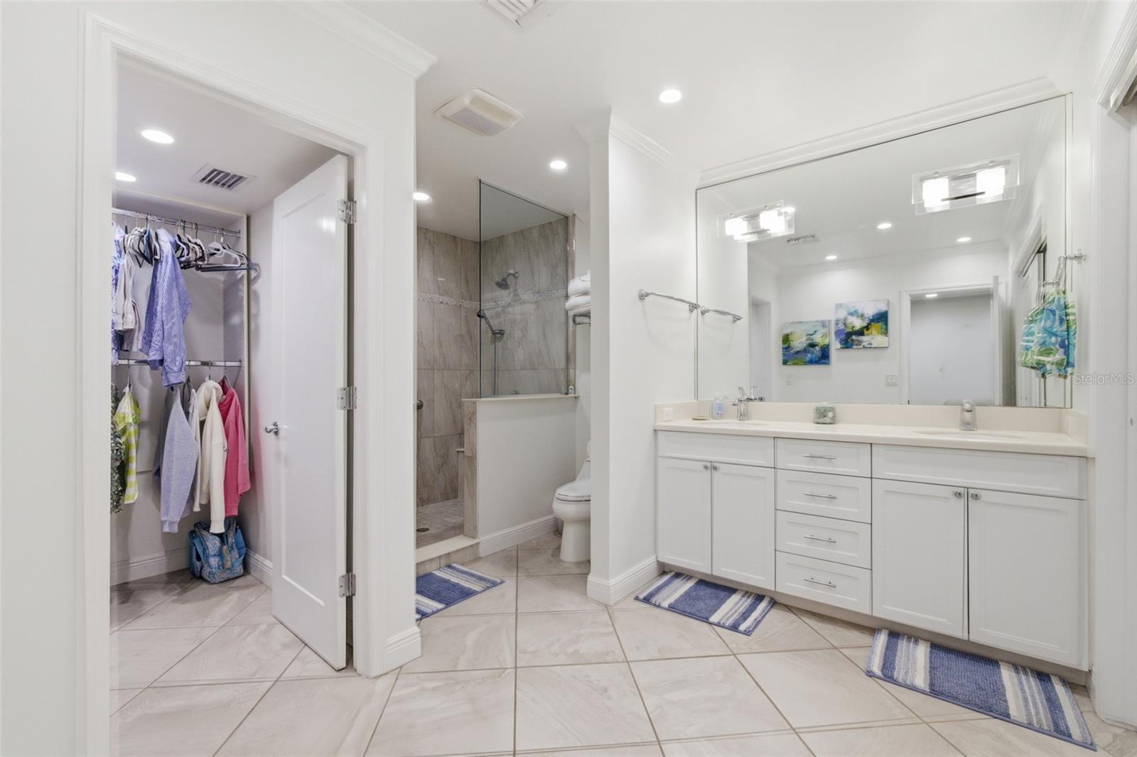 Image 30 of 53 For 3270 Southshore Drive 72a