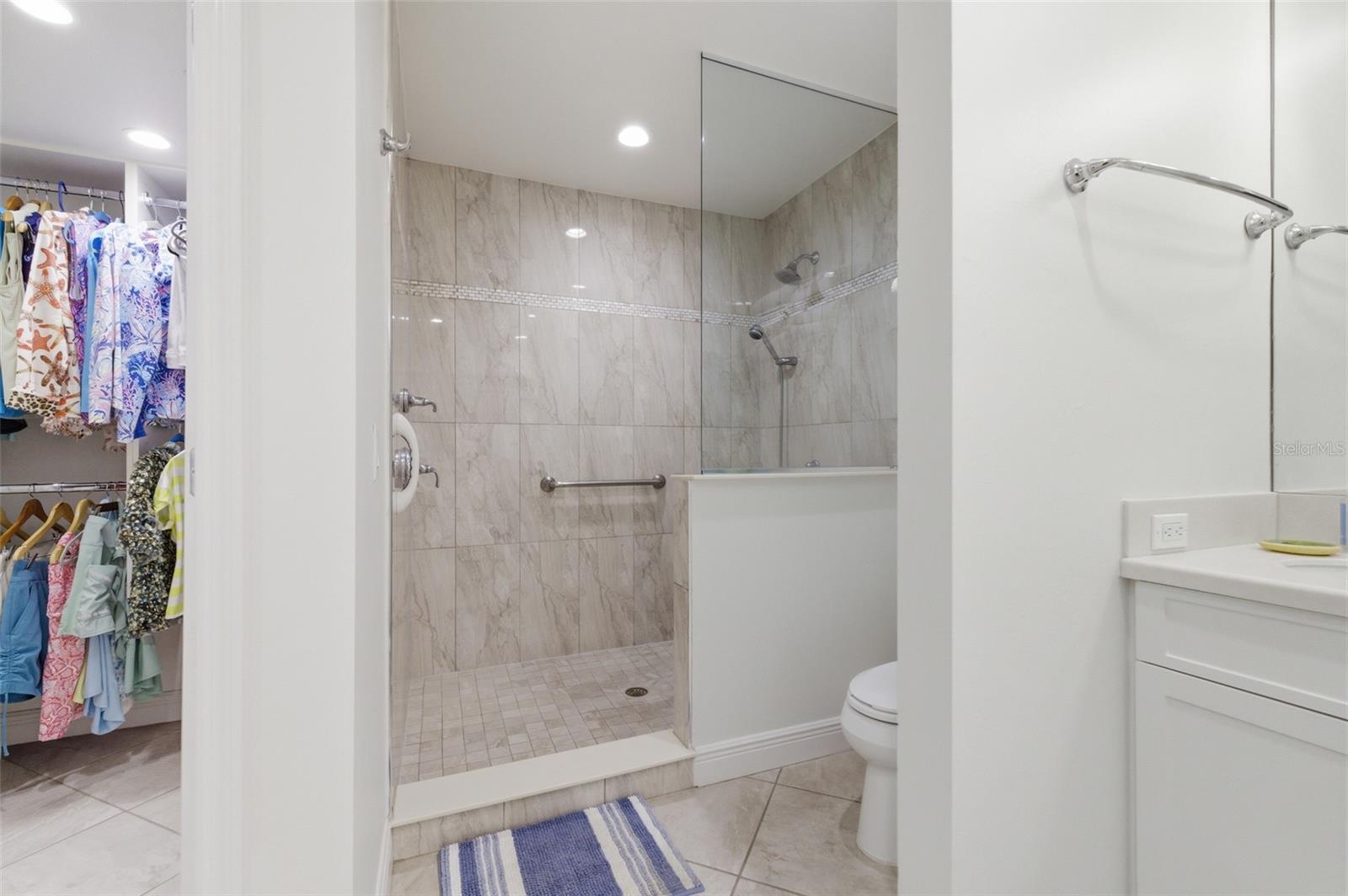 Image 31 of 53 For 3270 Southshore Drive 72a