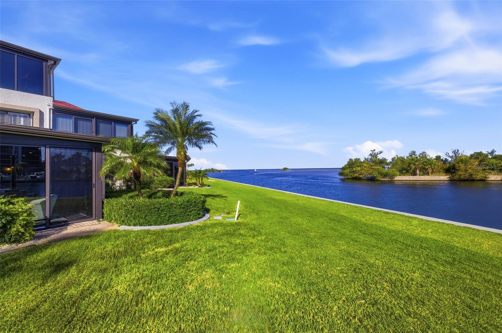 Image 36 of 53 For 3270 Southshore Drive 72a