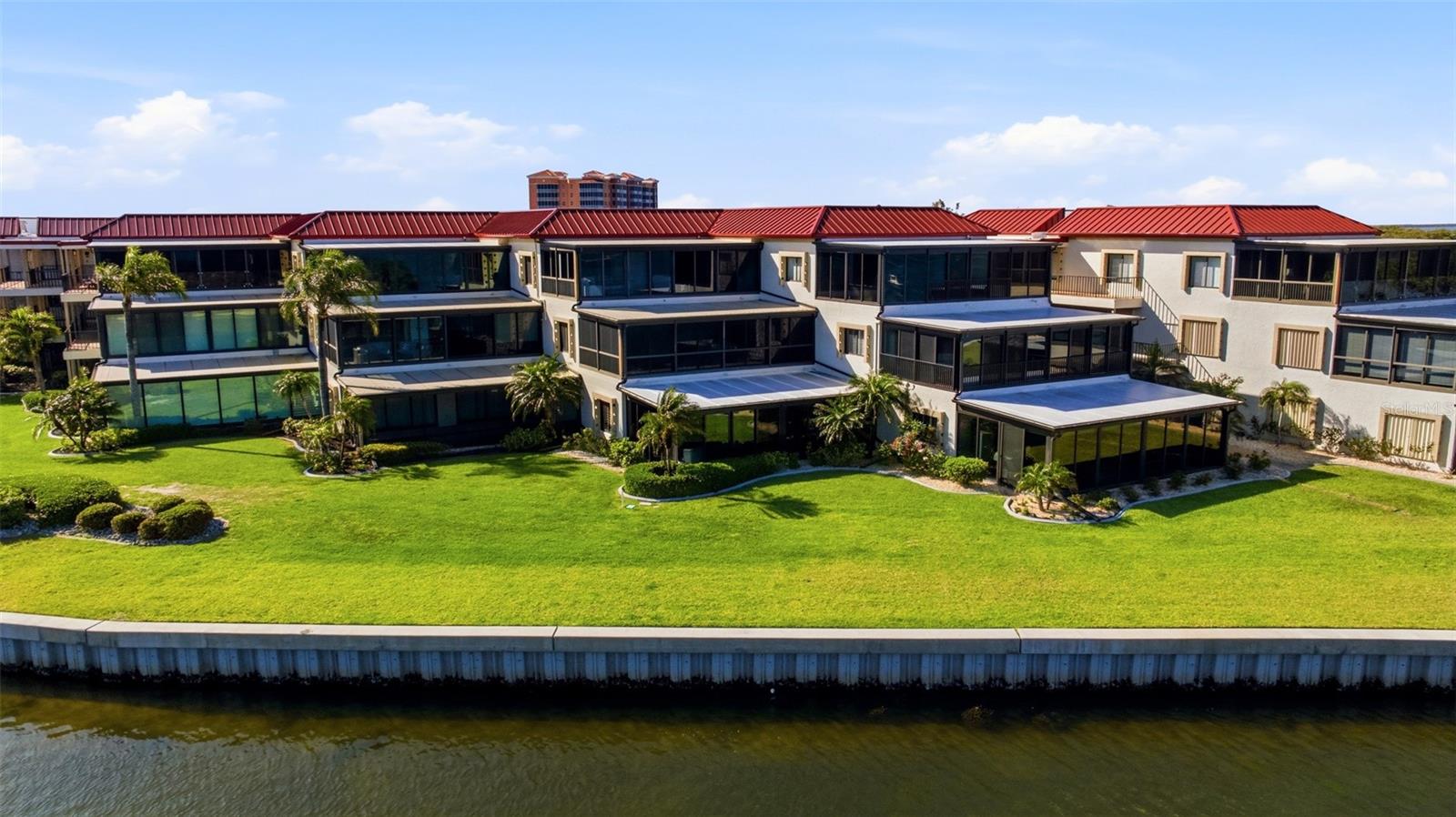 Image 39 of 53 For 3270 Southshore Drive 72a